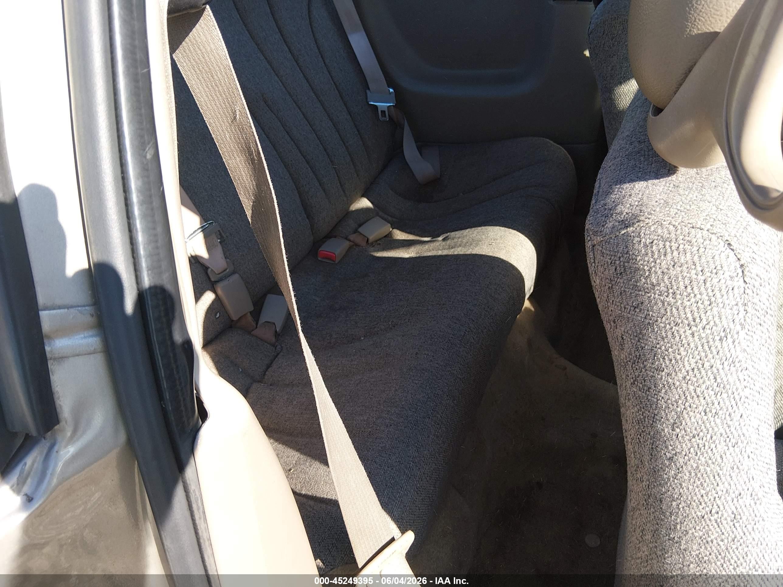 2003 Chevrolet Cavalier Бежевый vin: 1G1JC12F037270305