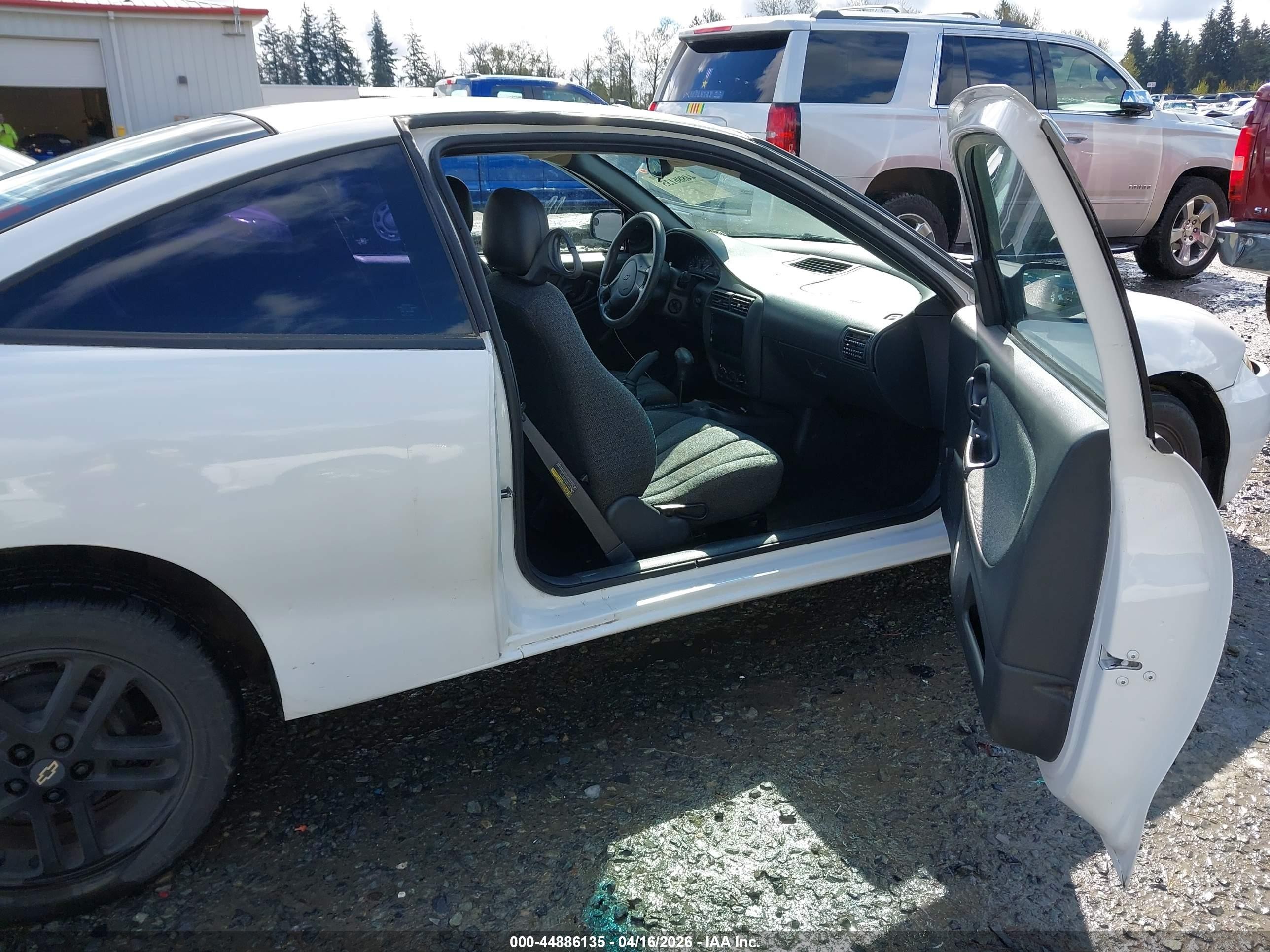 2003 Chevrolet Cavalier   White vin: 1G1JC12F237354867