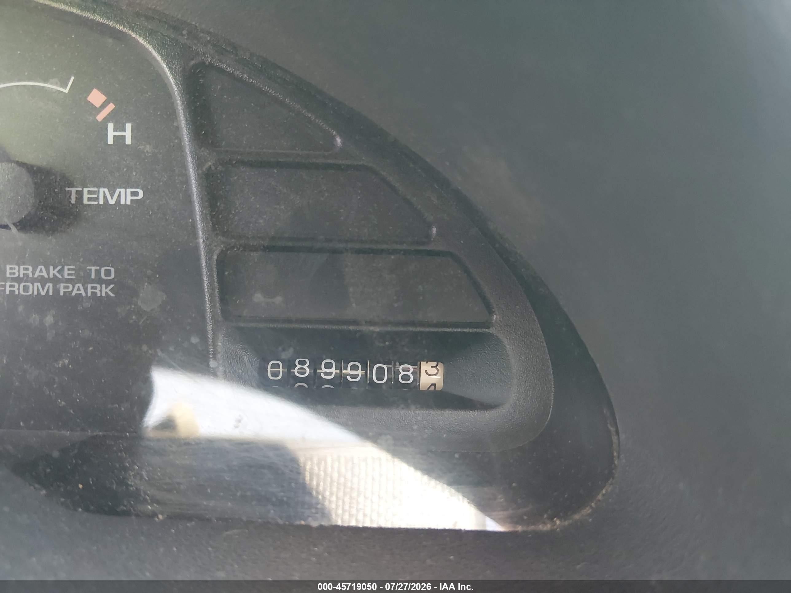 1998 Chevrolet Cavalier   Brown vin: 1G1JC5240W7249934