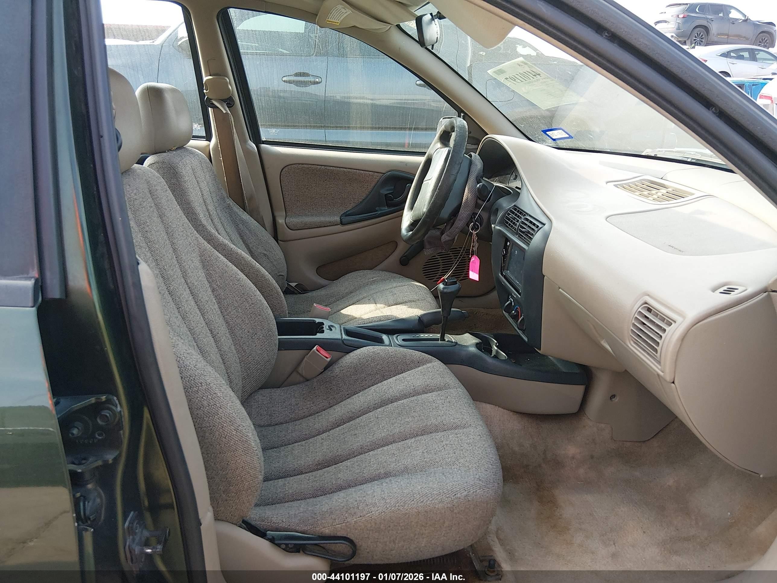 2000 Chevrolet Cavalier   Green vin: 1G1JC5240Y7453149