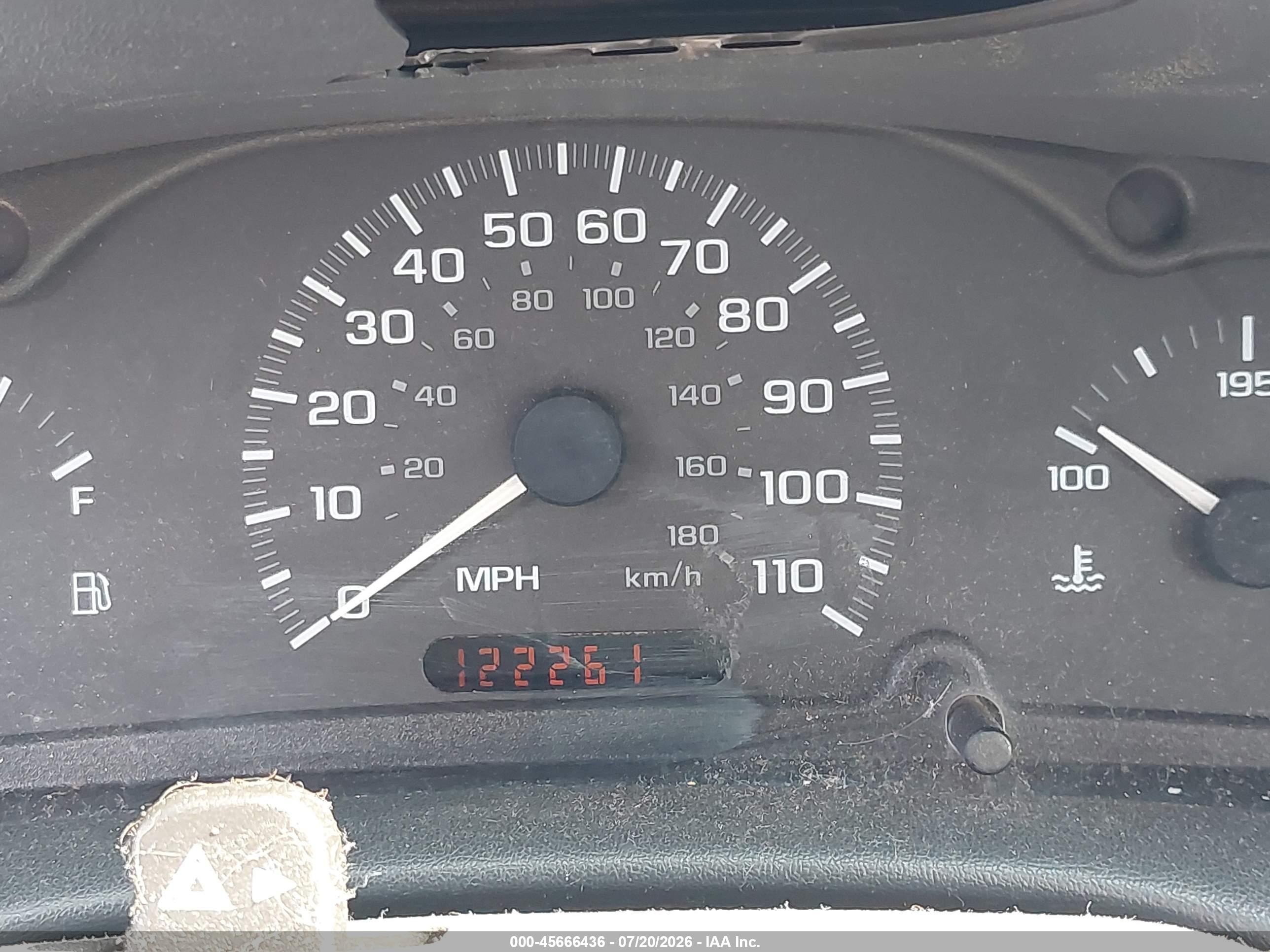 2001 Chevrolet Cavalier   White vin: 1G1JC524117234884