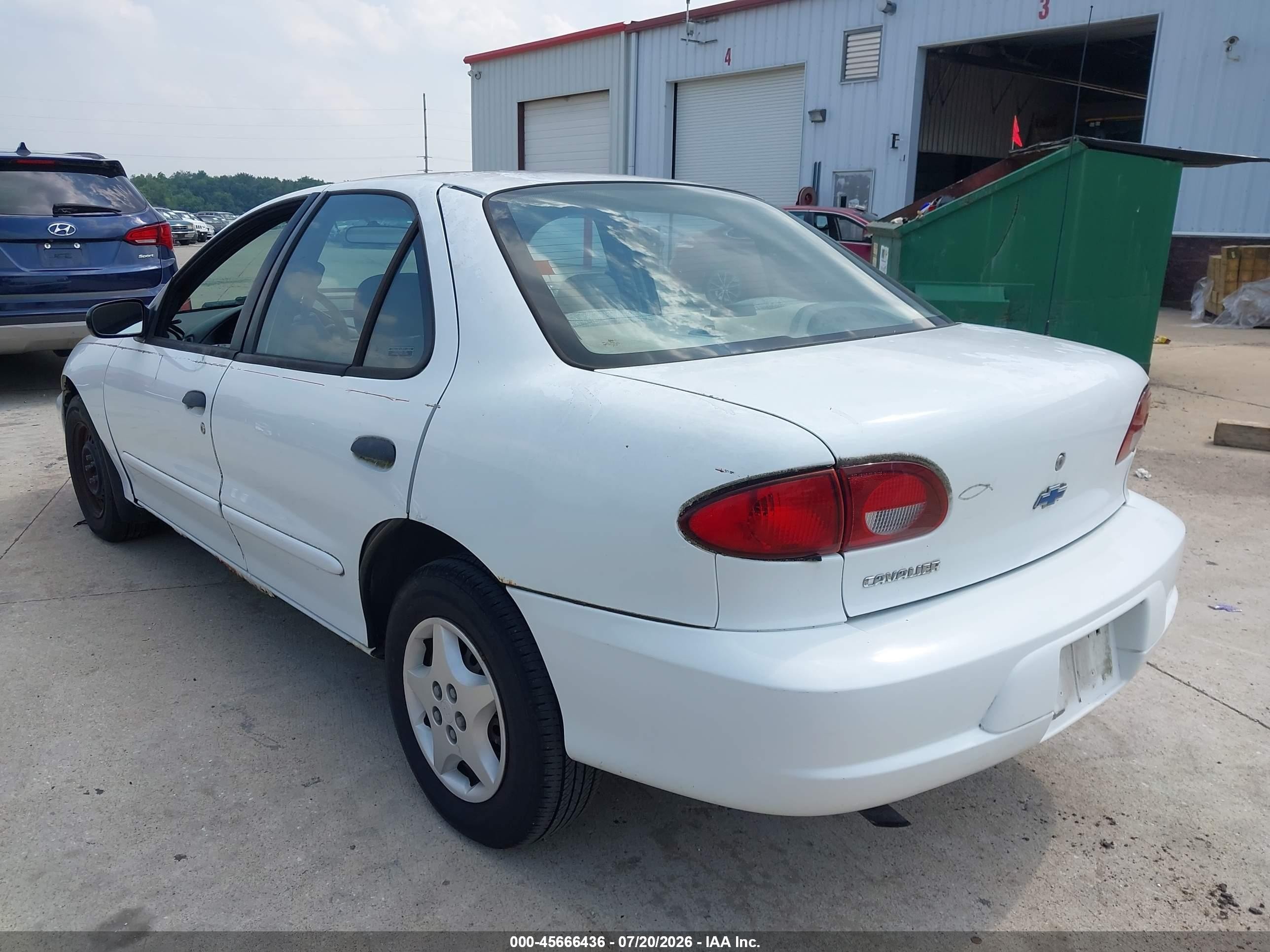 2001 Chevrolet Cavalier   White vin: 1G1JC524117234884