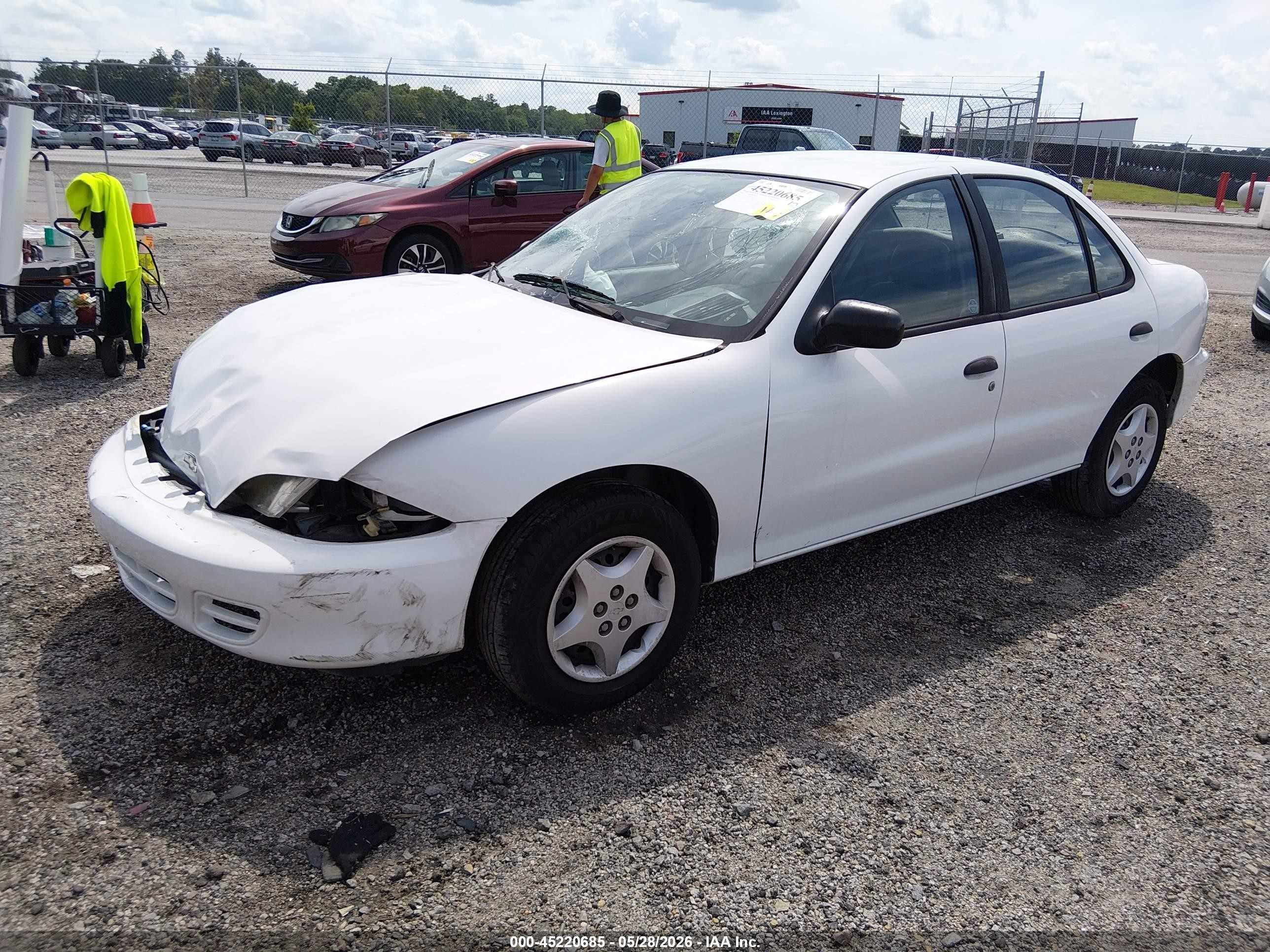 2001 Chevrolet Cavalier   White vin: 1G1JC524117273541