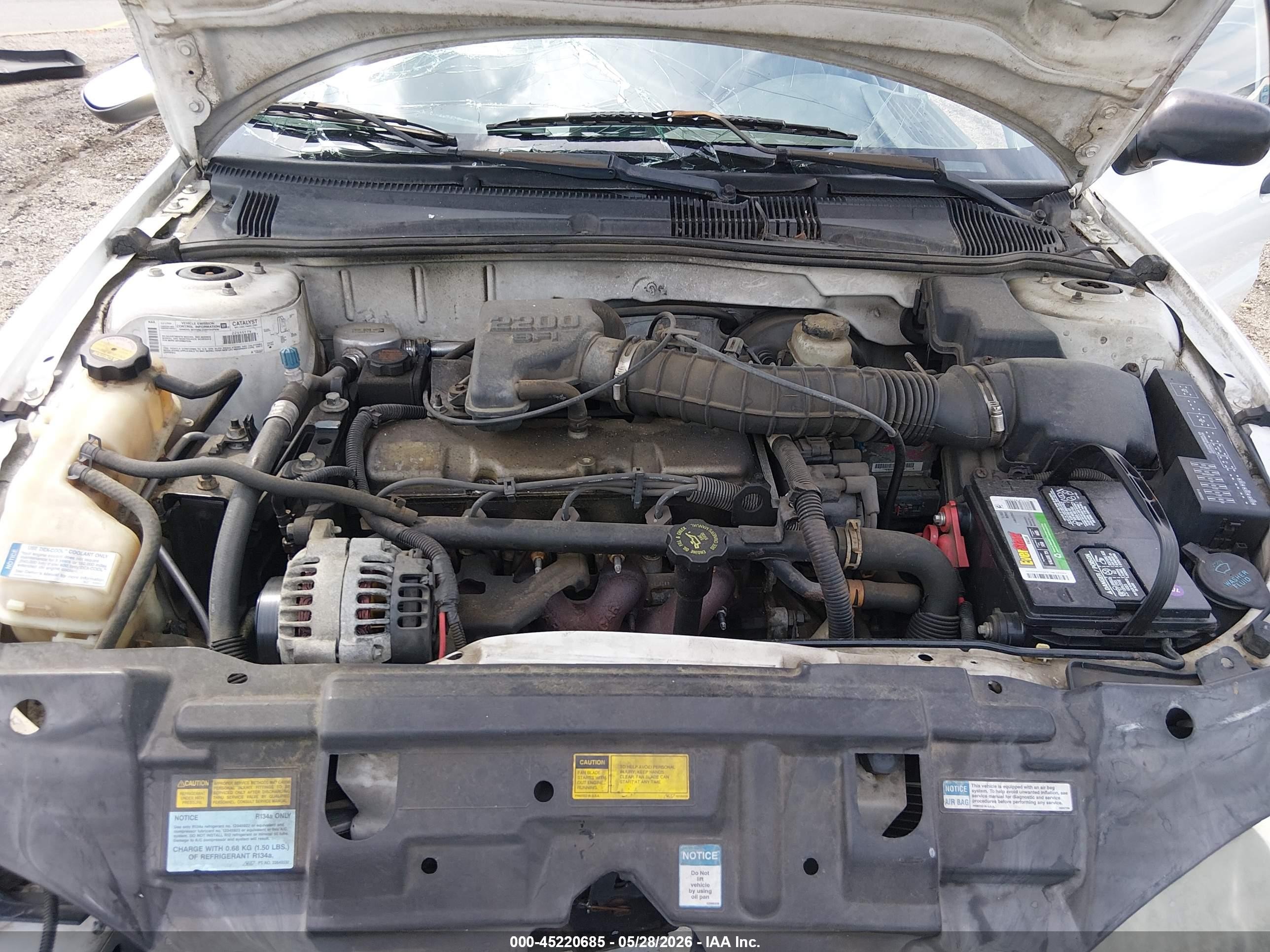 2001 Chevrolet Cavalier   White vin: 1G1JC524117273541
