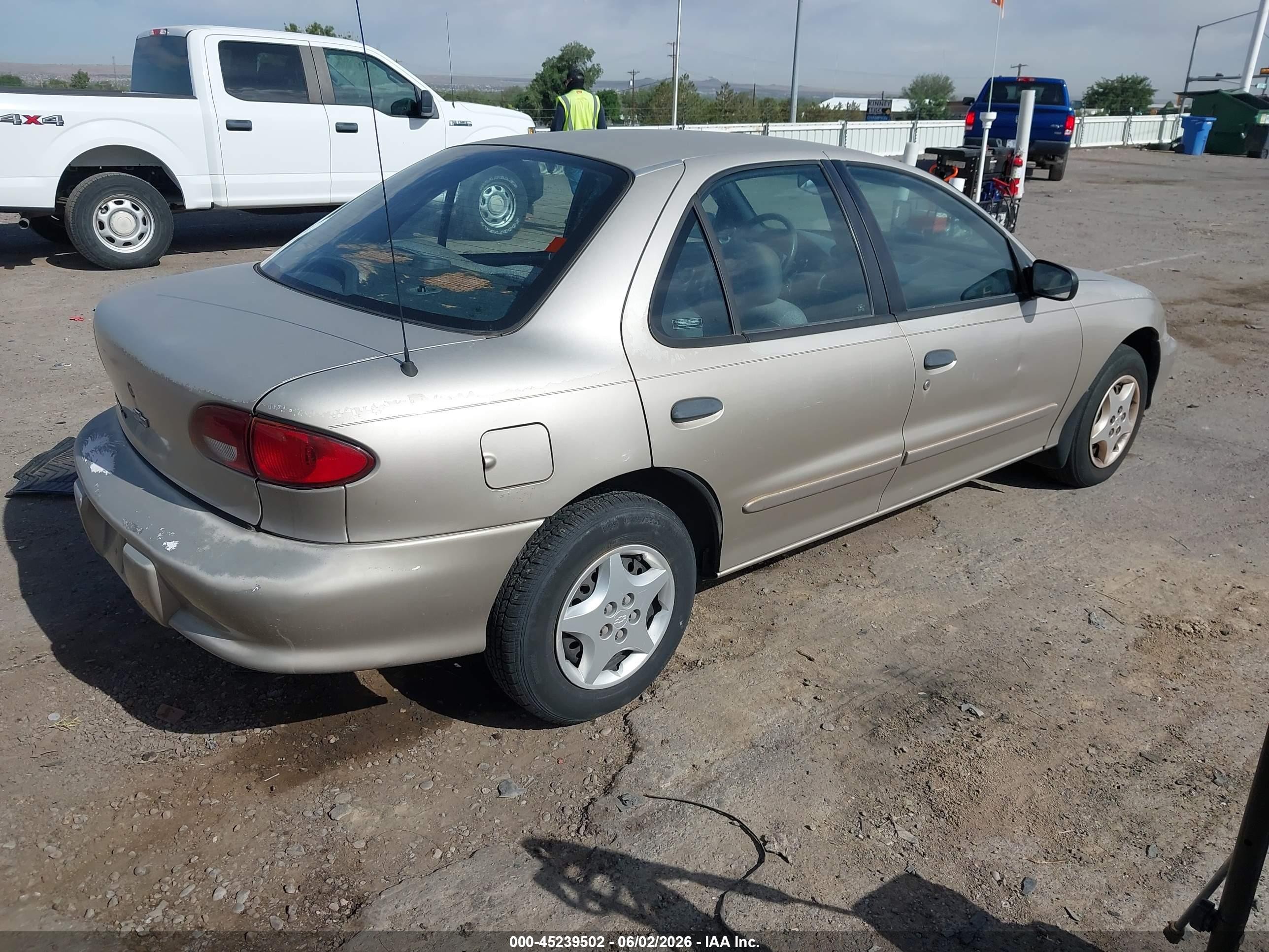 2002 Chevrolet Cavalier   Gold vin: 1G1JC524127193271
