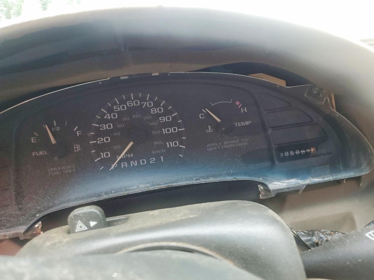 1998 Chevrolet Cavalier Orange vin: 1G1JC5241W7207658