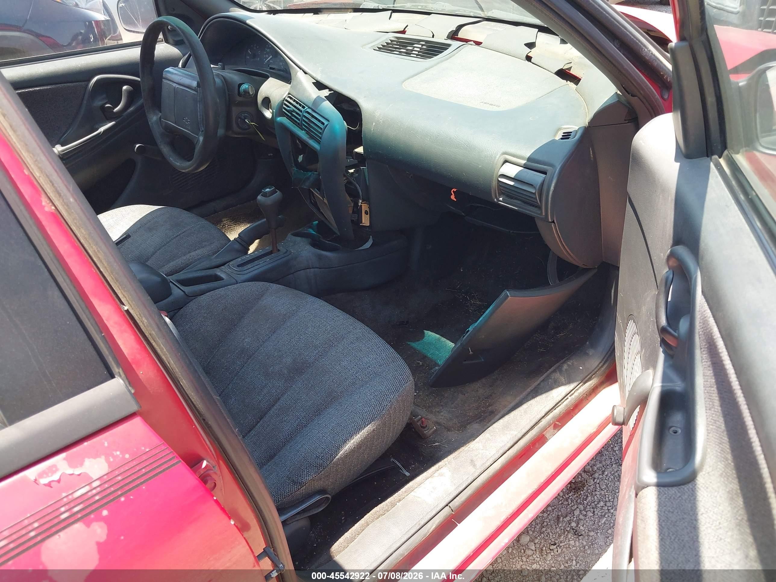 2001 Chevrolet Cavalier   Red vin: 1G1JC524217138052