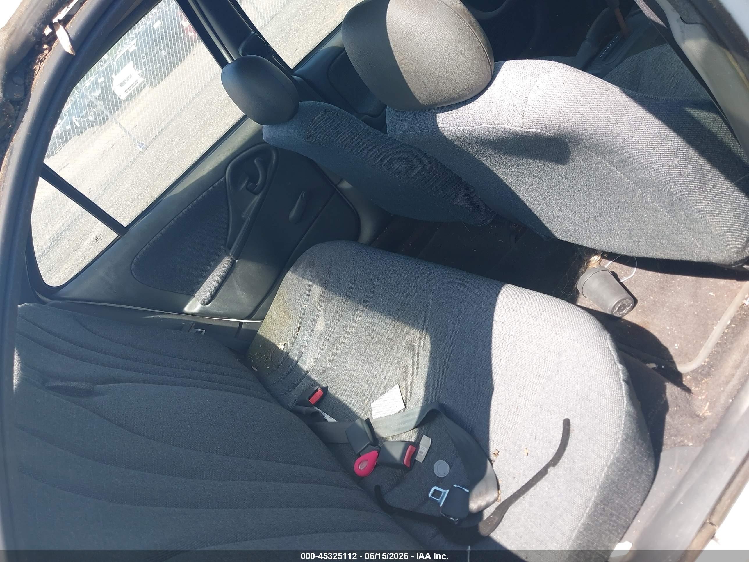2002 Chevrolet Cavalier   Белый vin: 1G1JC524427475811