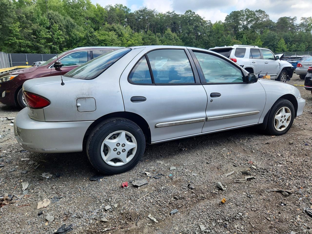2002 Chevrolet Cavalier Base Silver vin: 1G1JC524527384322