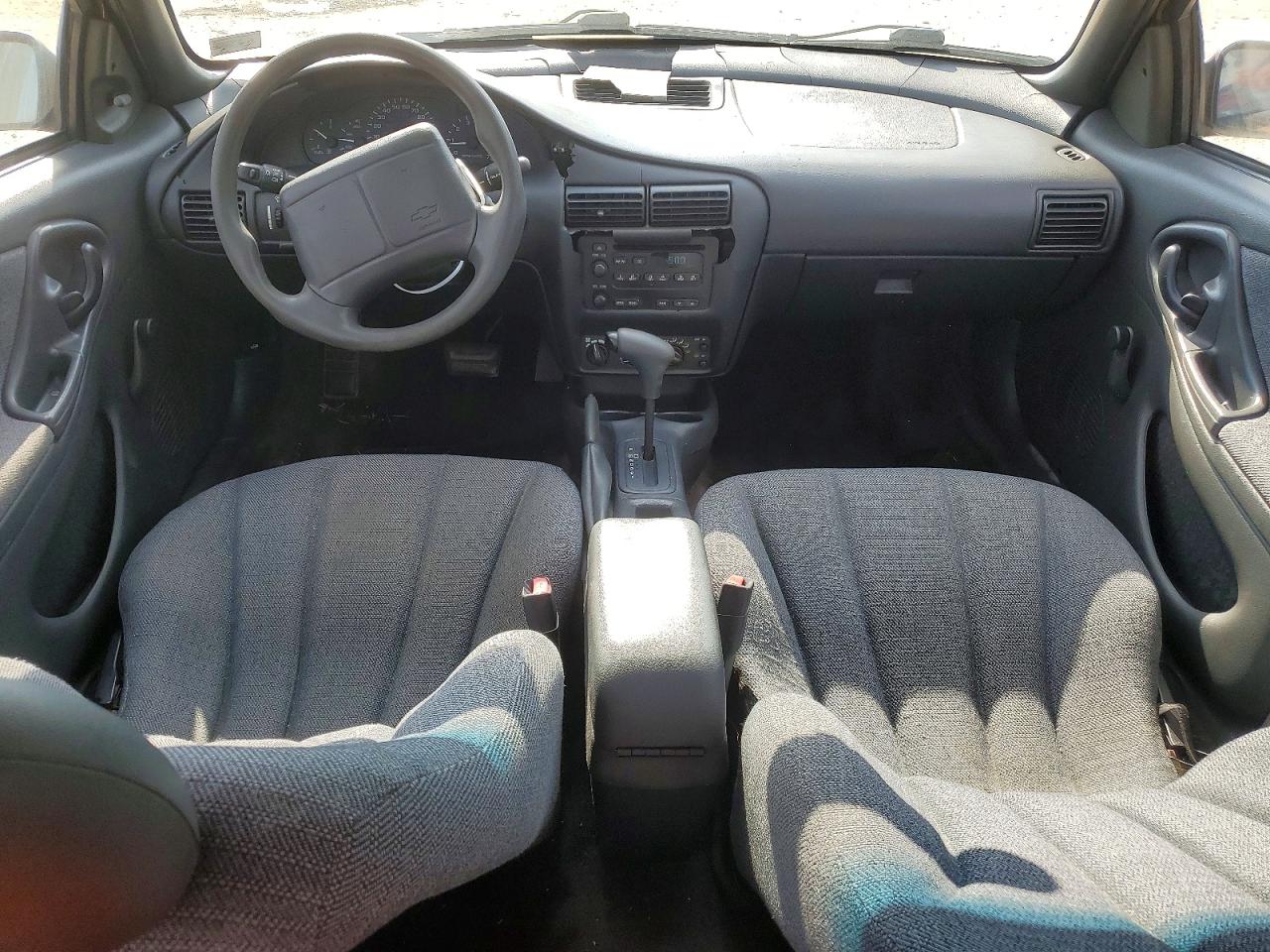 2002 Chevrolet Cavalier Base Золотой vin: 1G1JC524527404911