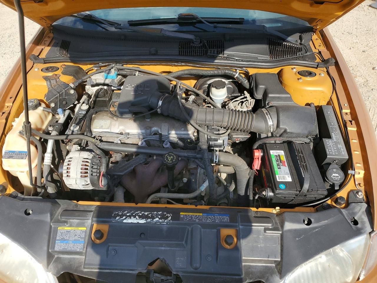 2002 Chevrolet Cavalier Base Золотой vin: 1G1JC524527404911