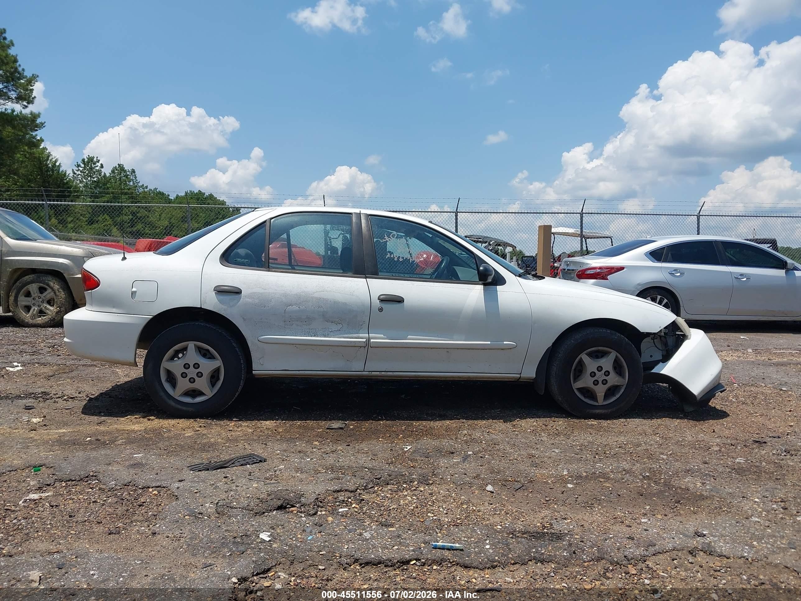 2000 Chevrolet Cavalier   White vin: 1G1JC5246Y7239363