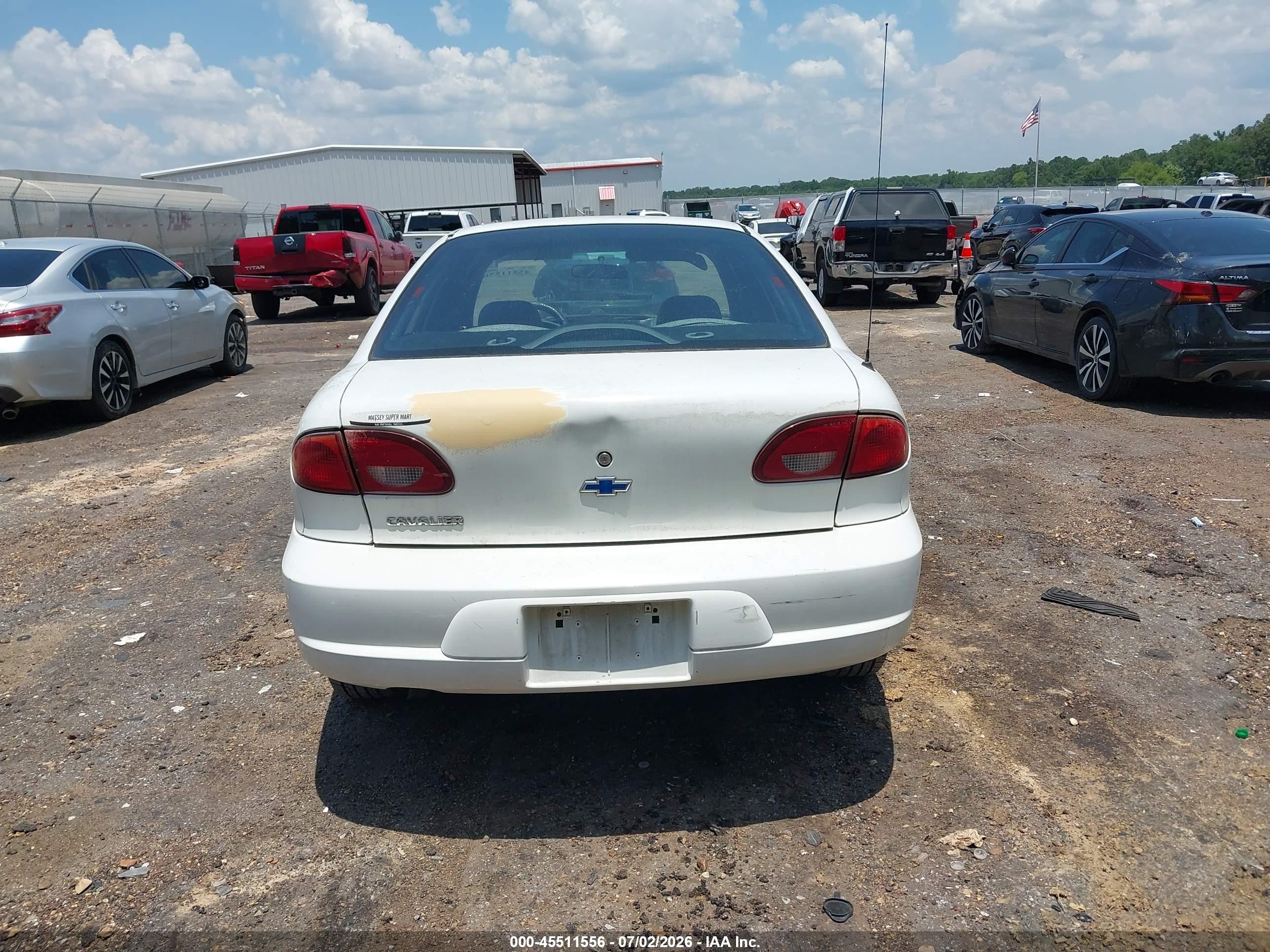 2000 Chevrolet Cavalier   White vin: 1G1JC5246Y7239363