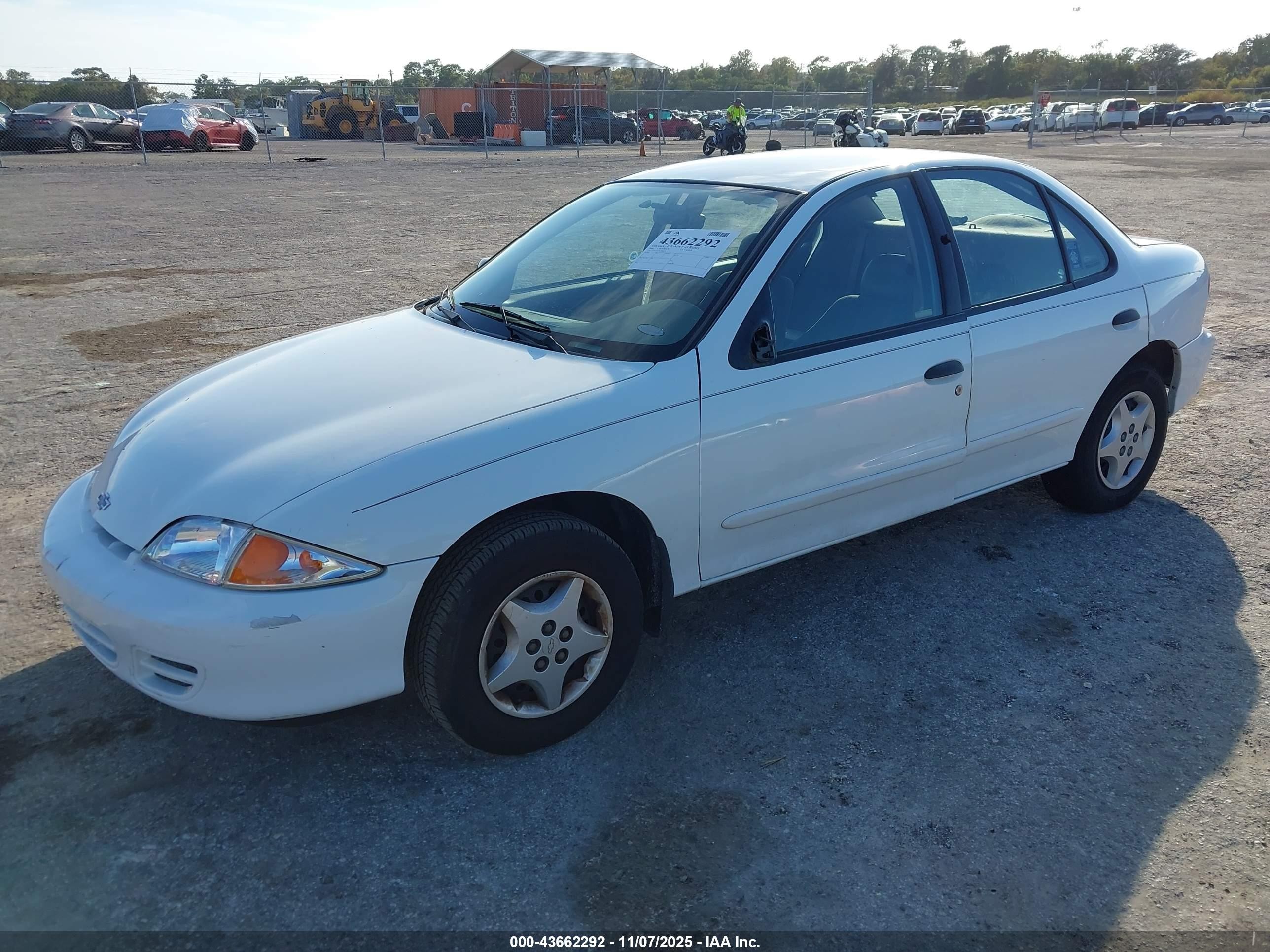 2000 Chevrolet Cavalier   White vin: 1G1JC5247Y7290855