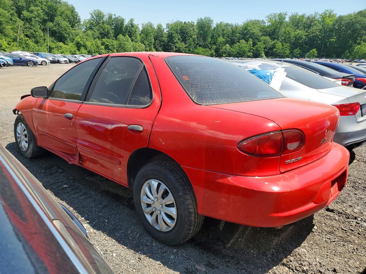 2002 Chevrolet Cavalier Base Red vin: 1G1JC524827106692