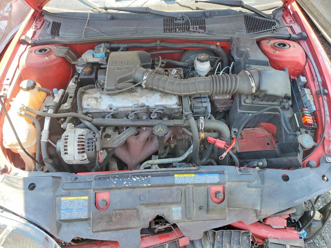 2002 Chevrolet Cavalier Base Red vin: 1G1JC524827106692