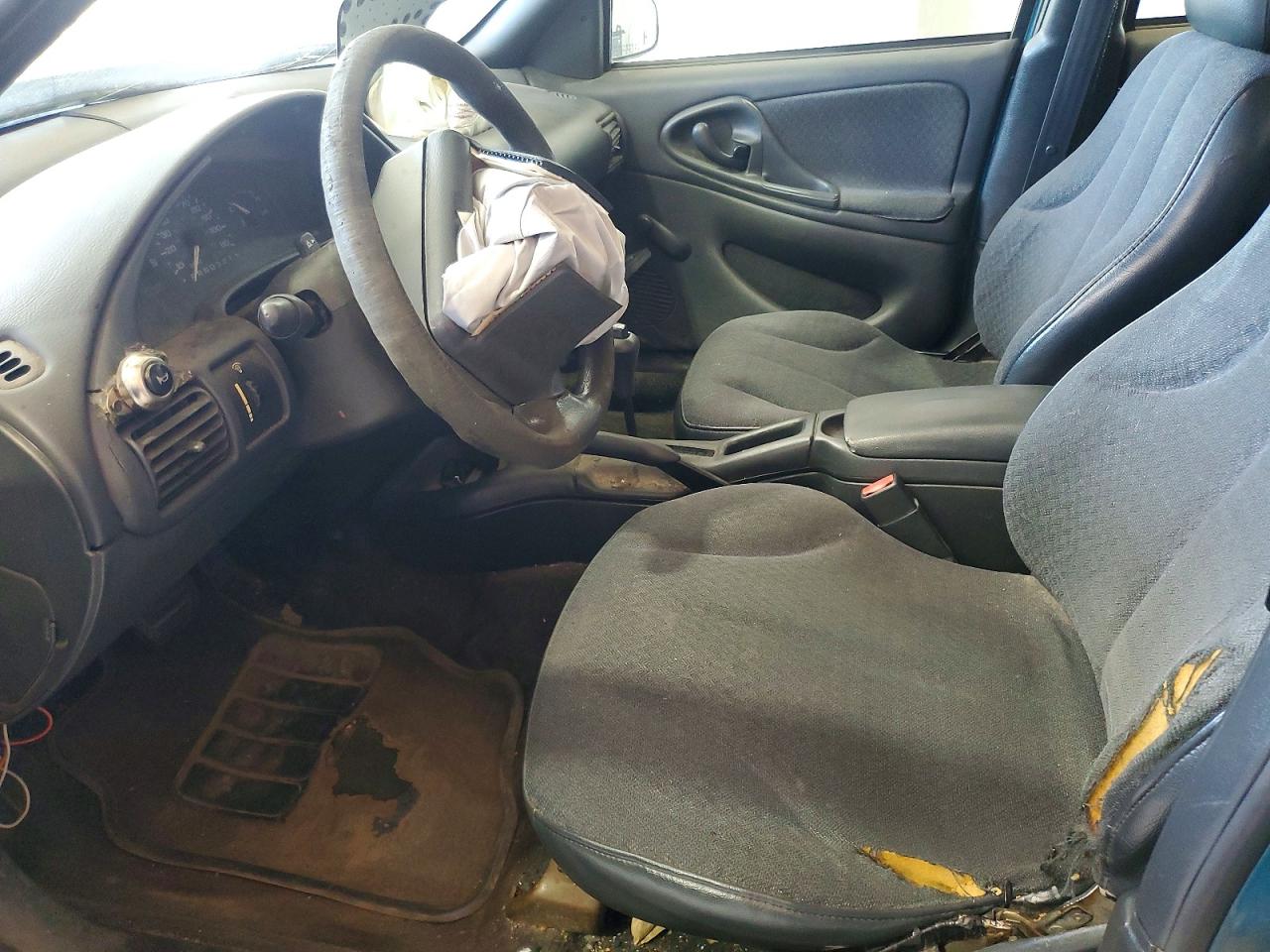 1998 Chevrolet Cavalier Blue vin: 1G1JC5248W7156692