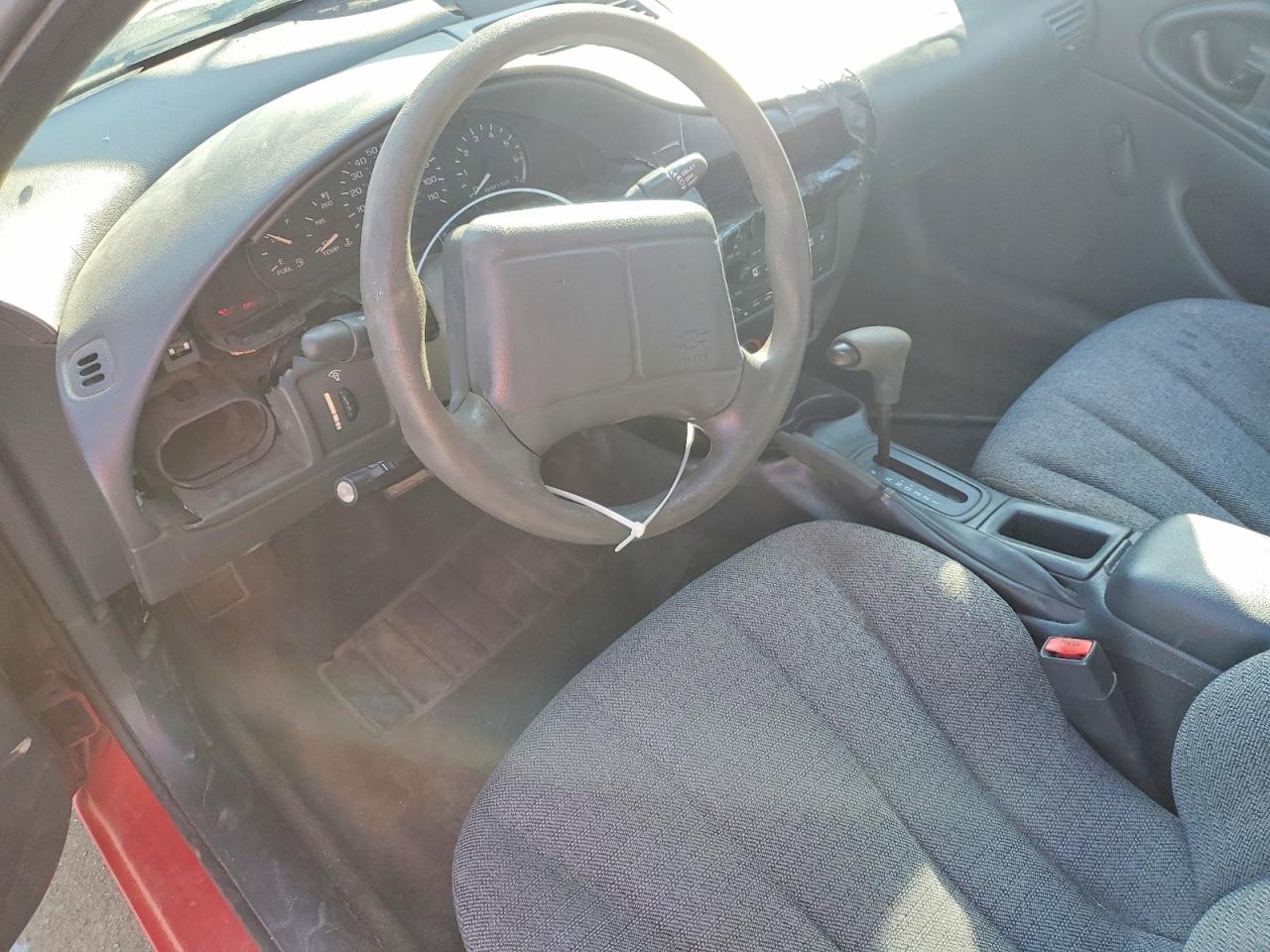 2002 Chevrolet Cavalier Base Red vin: 1G1JC524927164164