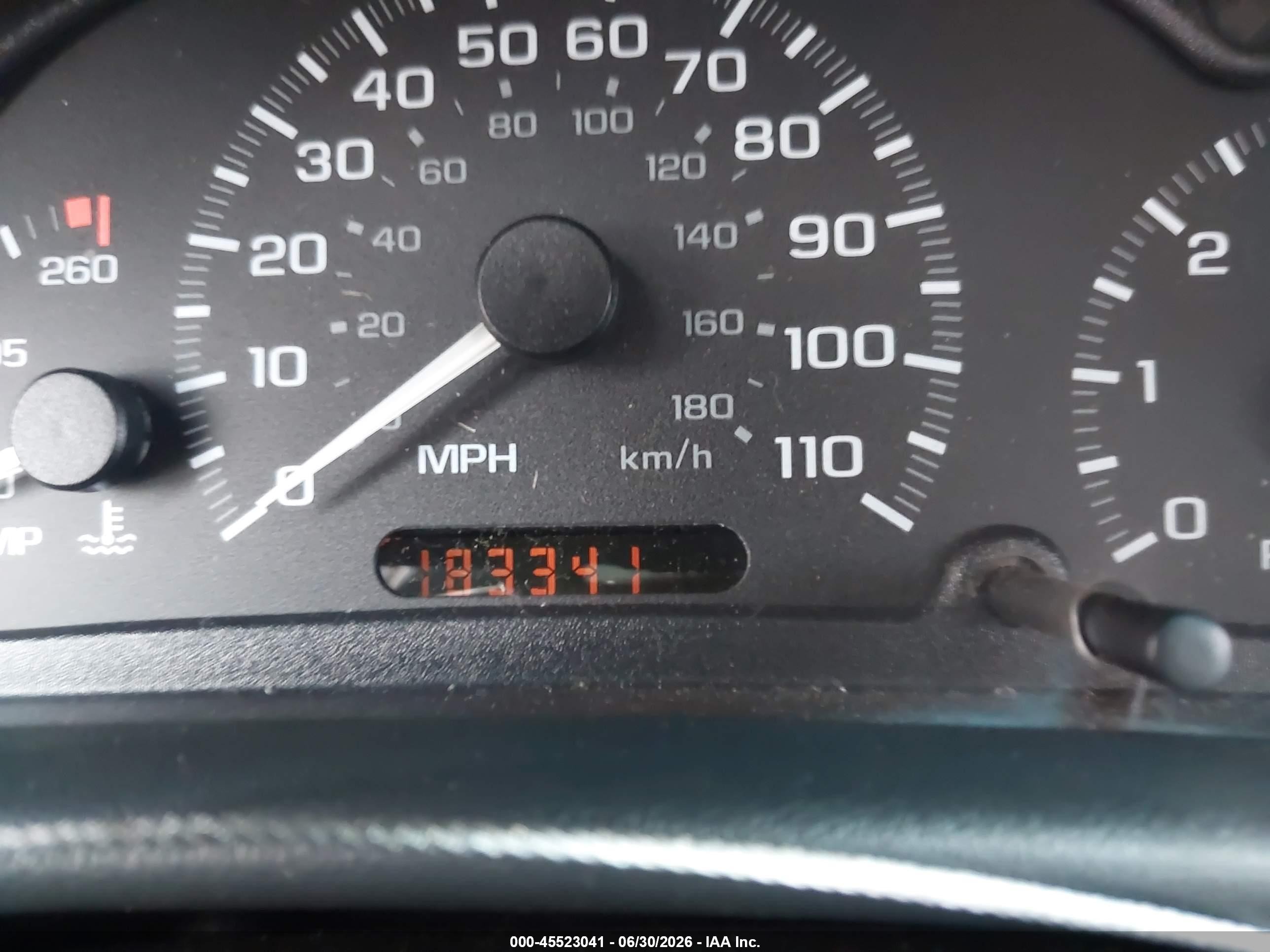 2002 Chevrolet Cavalier   Красный vin: 1G1JC524927350366