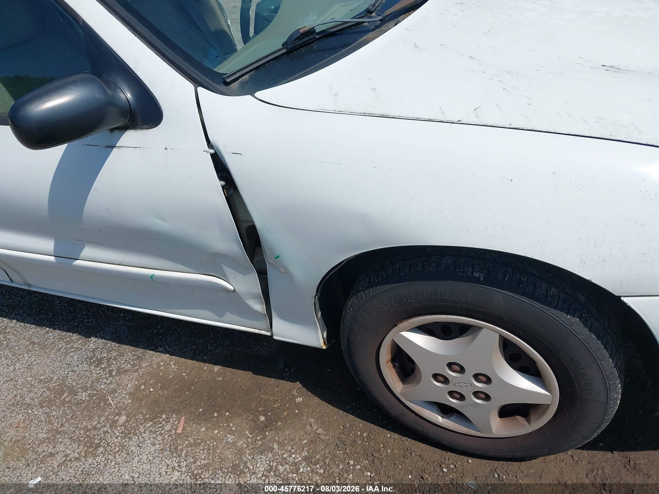 2001 Chevrolet Cavalier   White vin: 1G1JC524X17279595