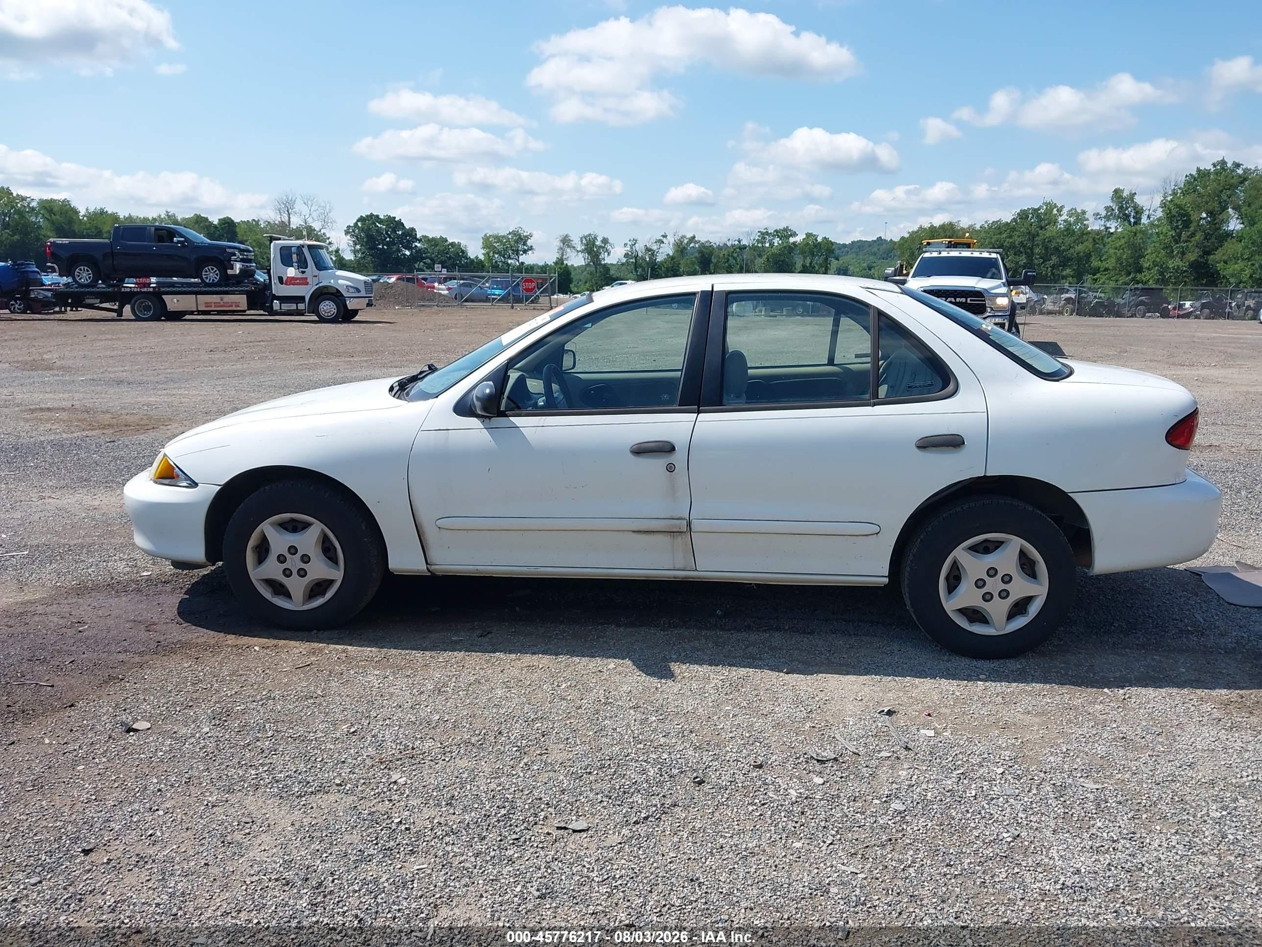 2001 Chevrolet Cavalier   White vin: 1G1JC524X17279595