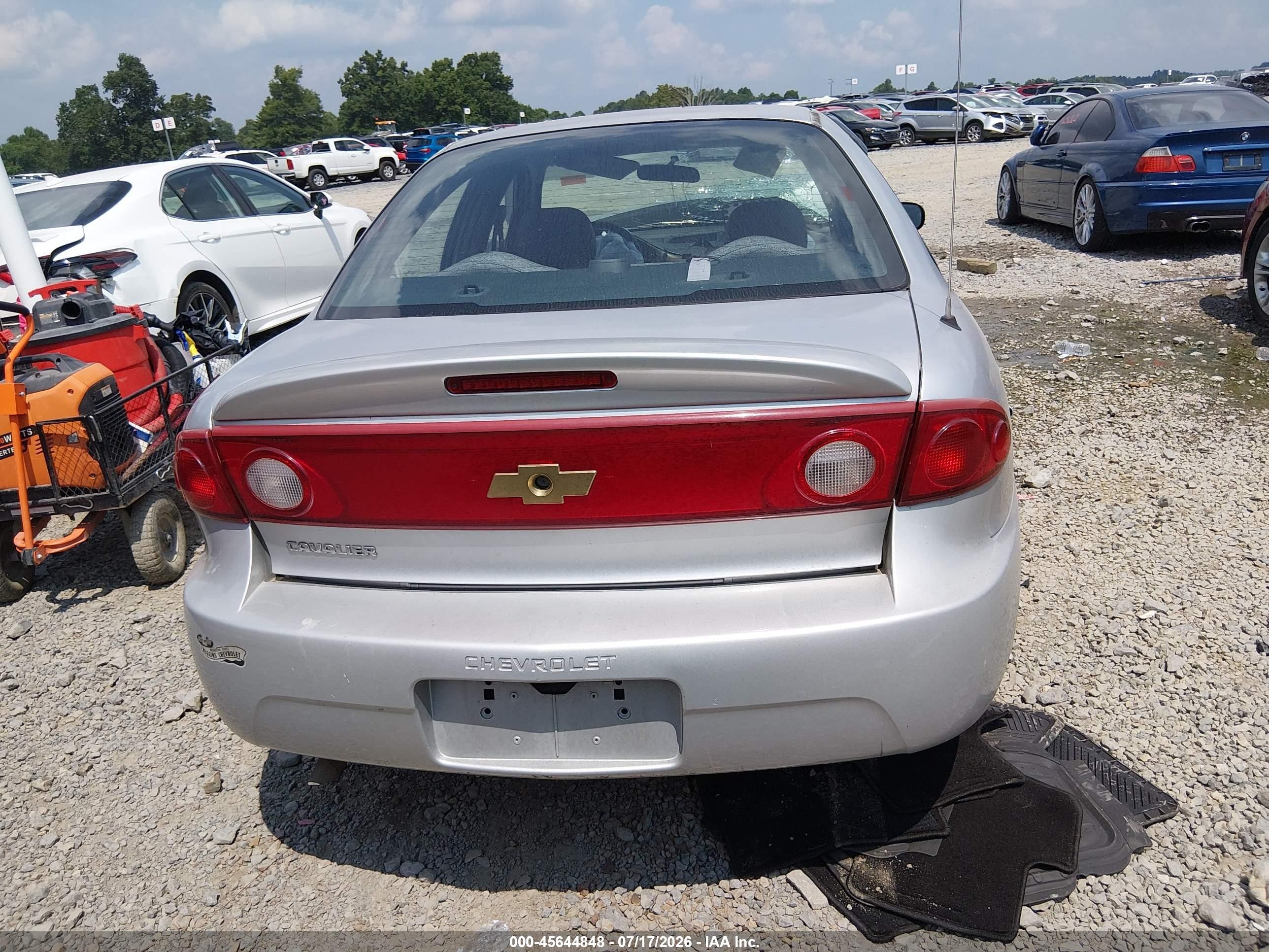 2005 Chevrolet Cavalier   Серебряный vin: 1G1JC52F057205688