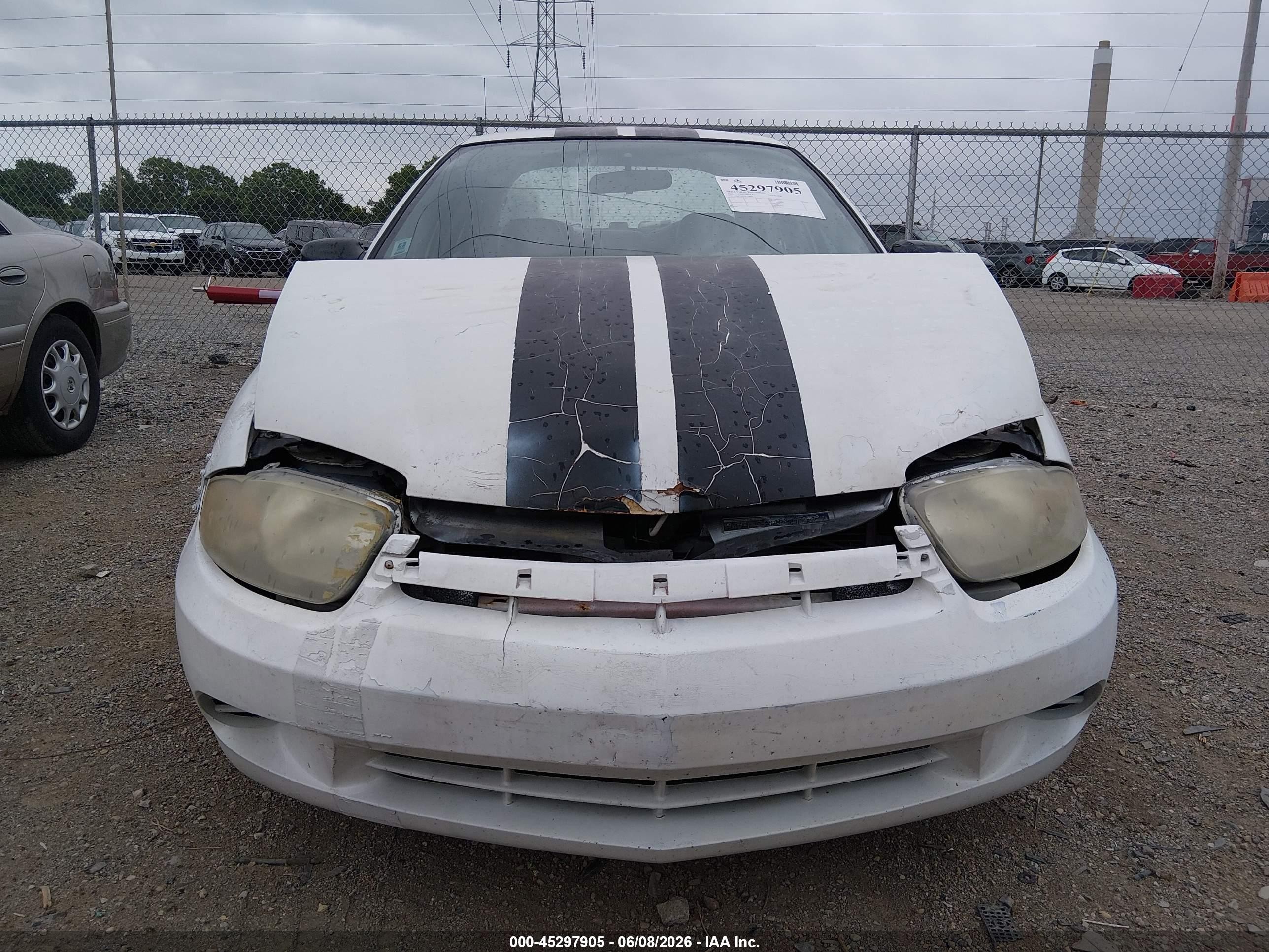 2005 Chevrolet Cavalier   Белый vin: 1G1JC52F357154641