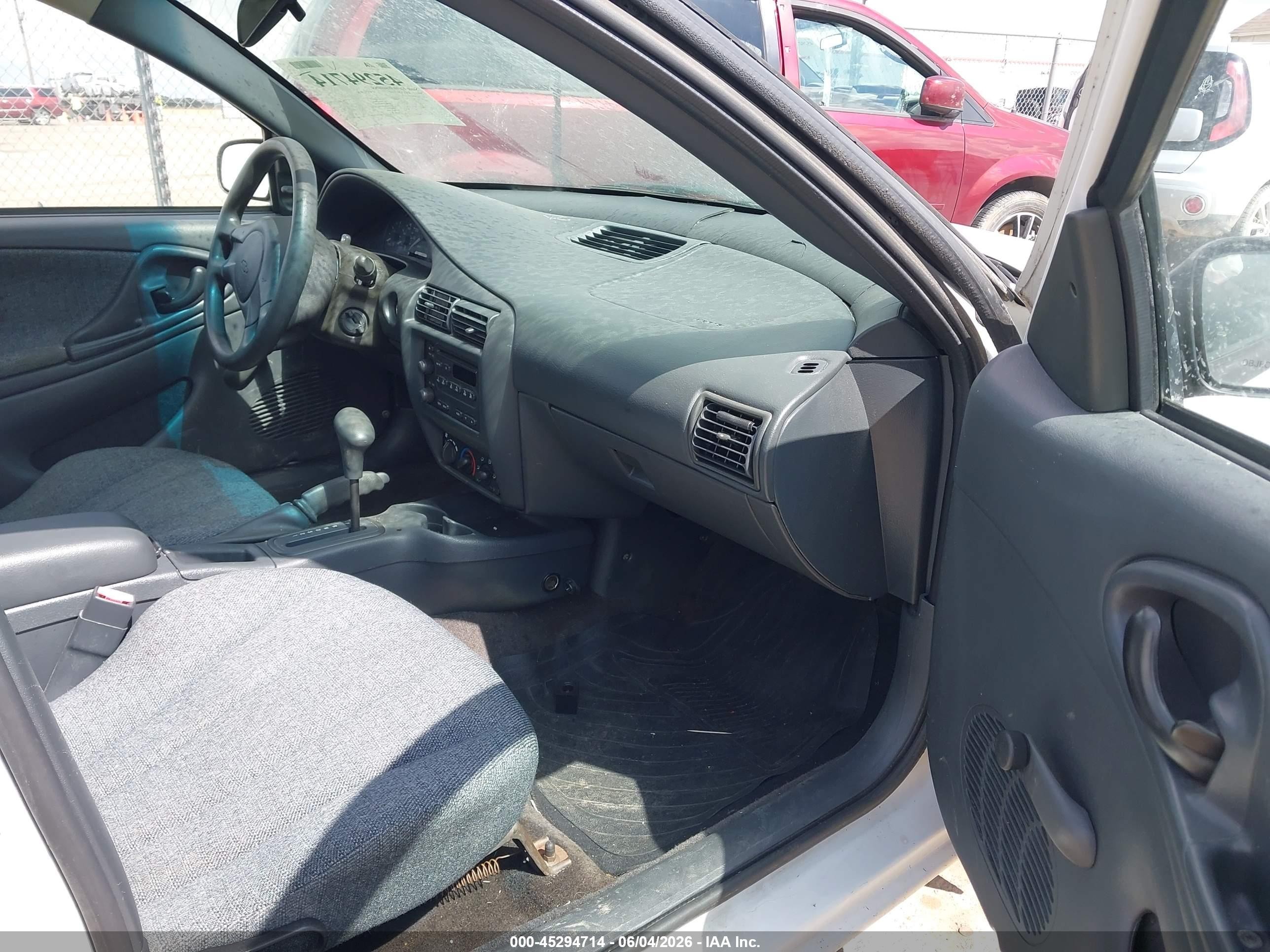 2005 Chevrolet Cavalier   Белый vin: 1G1JC52F357175179