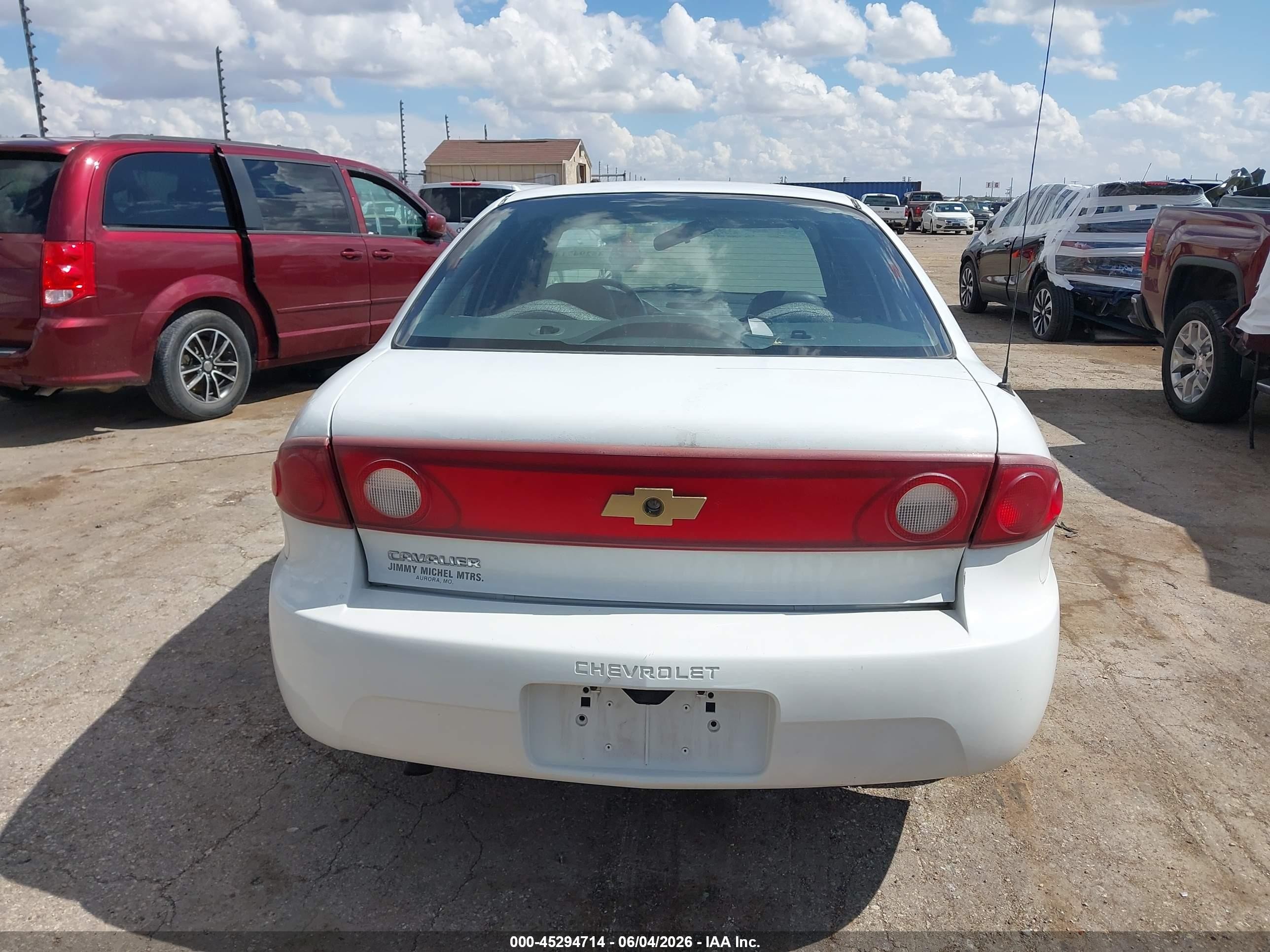 2005 Chevrolet Cavalier   Белый vin: 1G1JC52F357175179