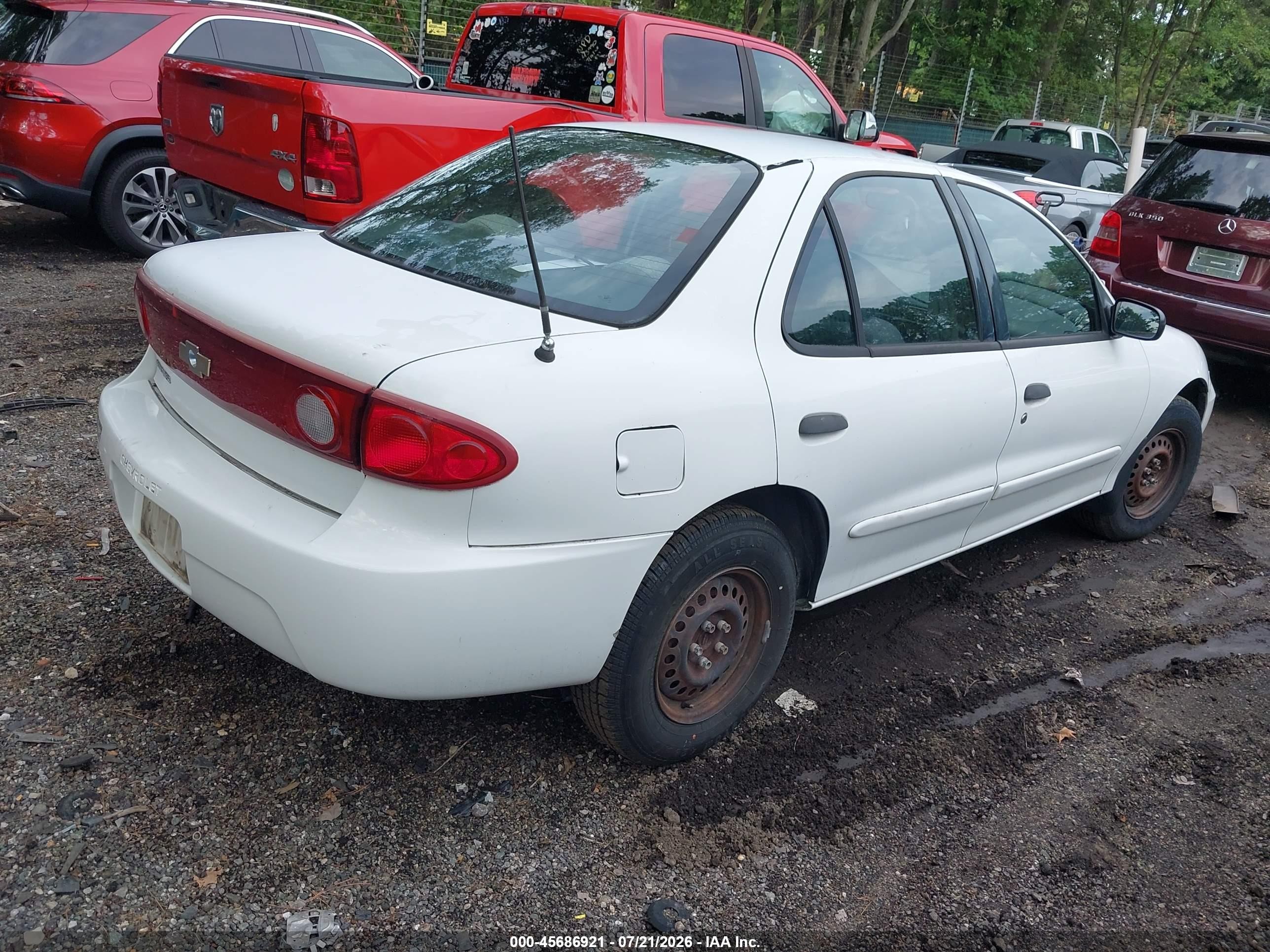 2004 Chevrolet Cavalier   White vin: 1G1JC52F547128203
