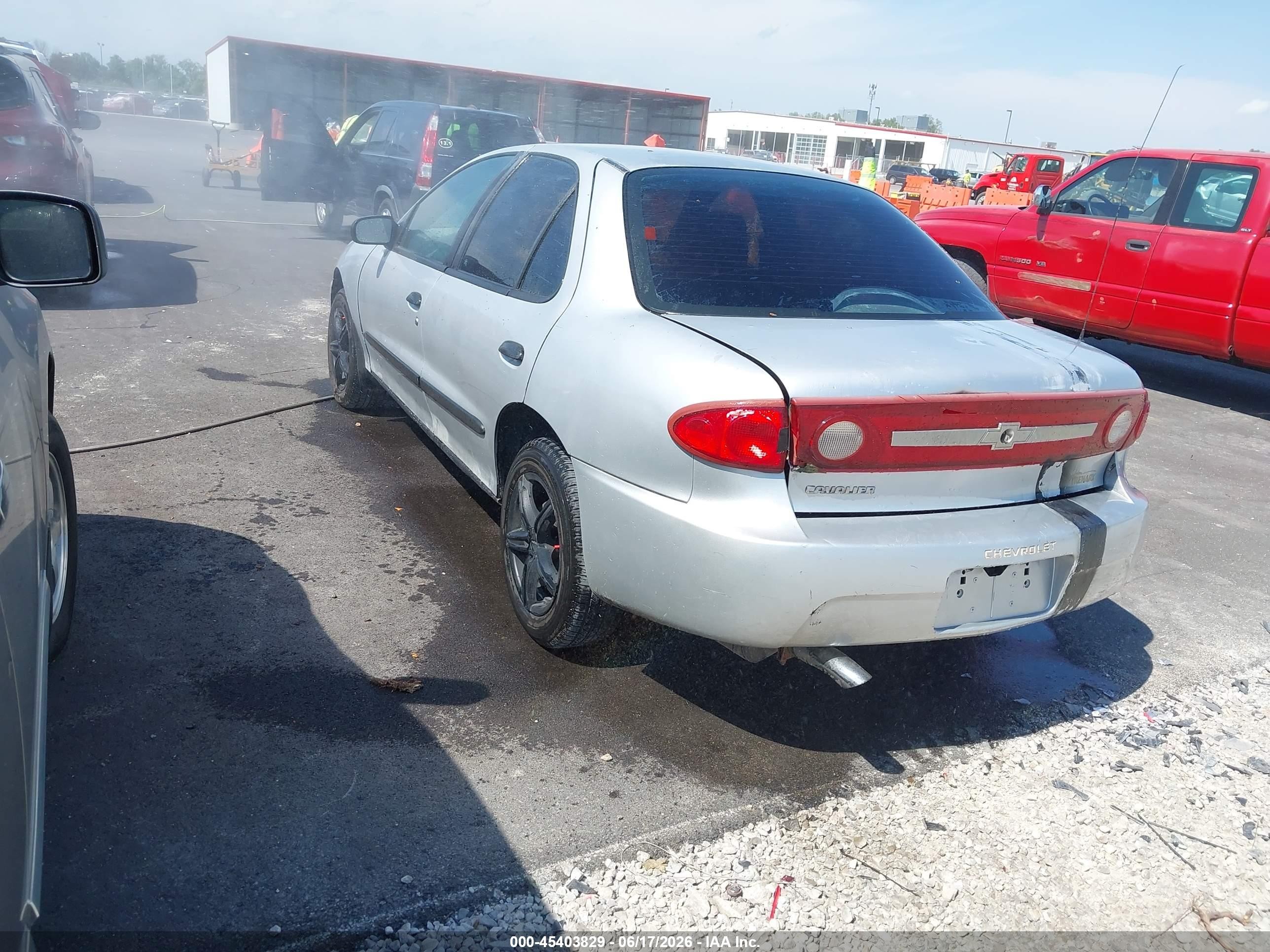 2003 Chevrolet Cavalier   White vin: 1G1JC52F637184617