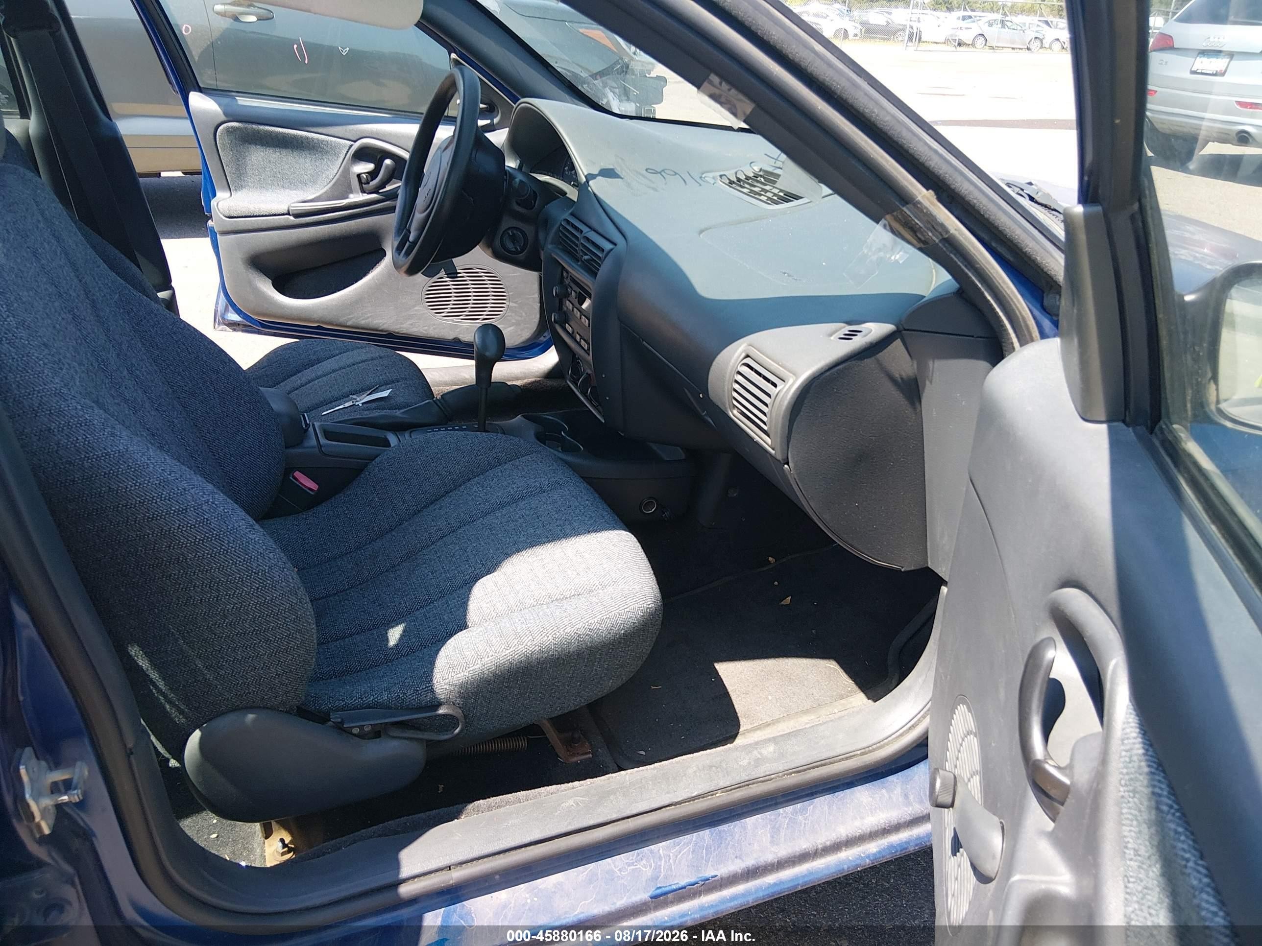2004 Chevrolet Cavalier   Blue vin: 1G1JC52F647322111