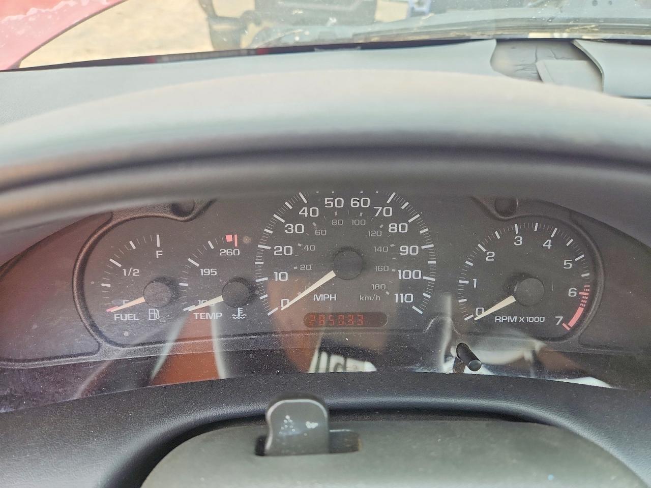 2003 Chevrolet Cavalier Red vin: 1G1JC52F837134897