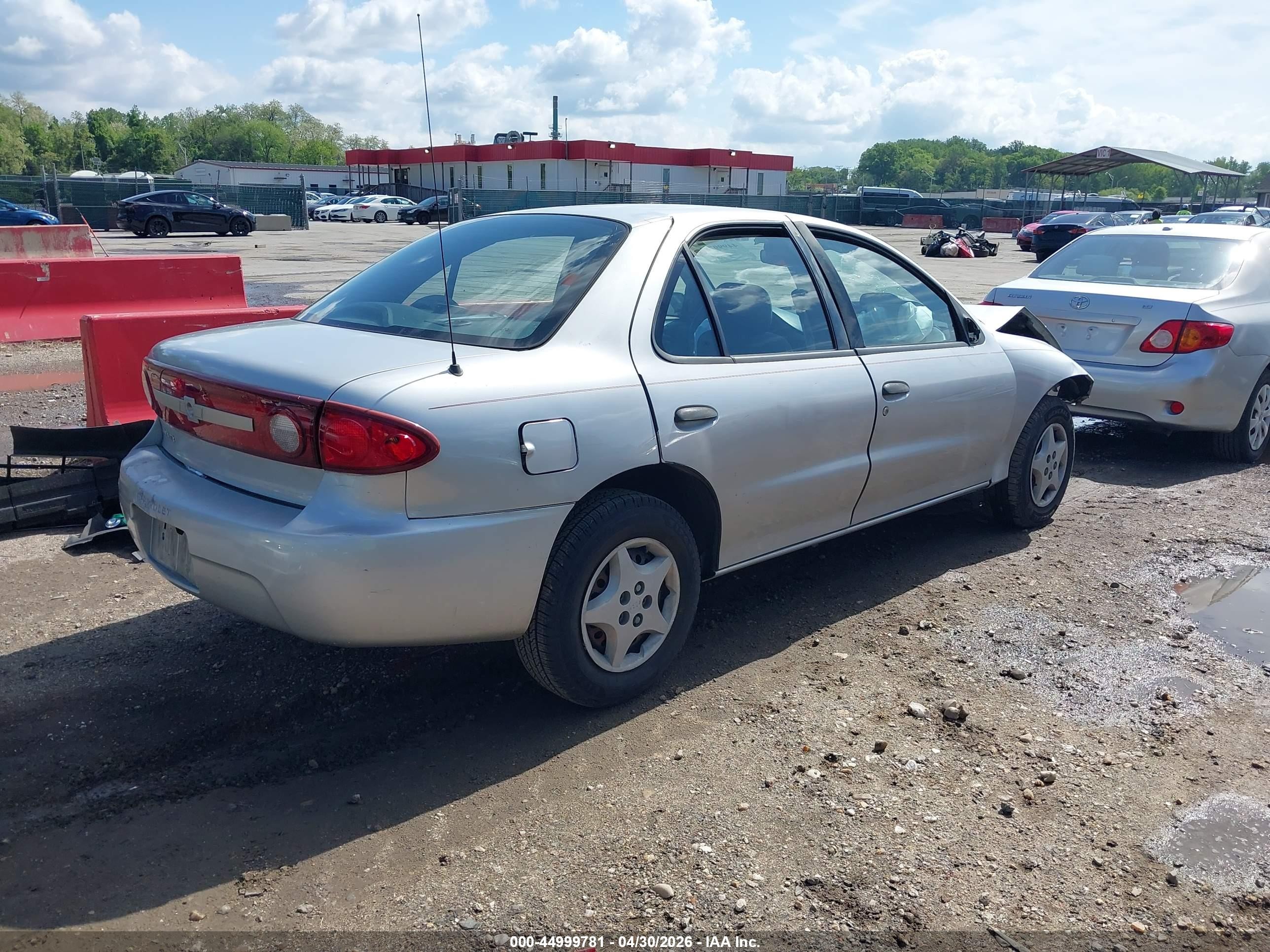 2003 Chevrolet Cavalier   Серебряный vin: 1G1JC52F837141509