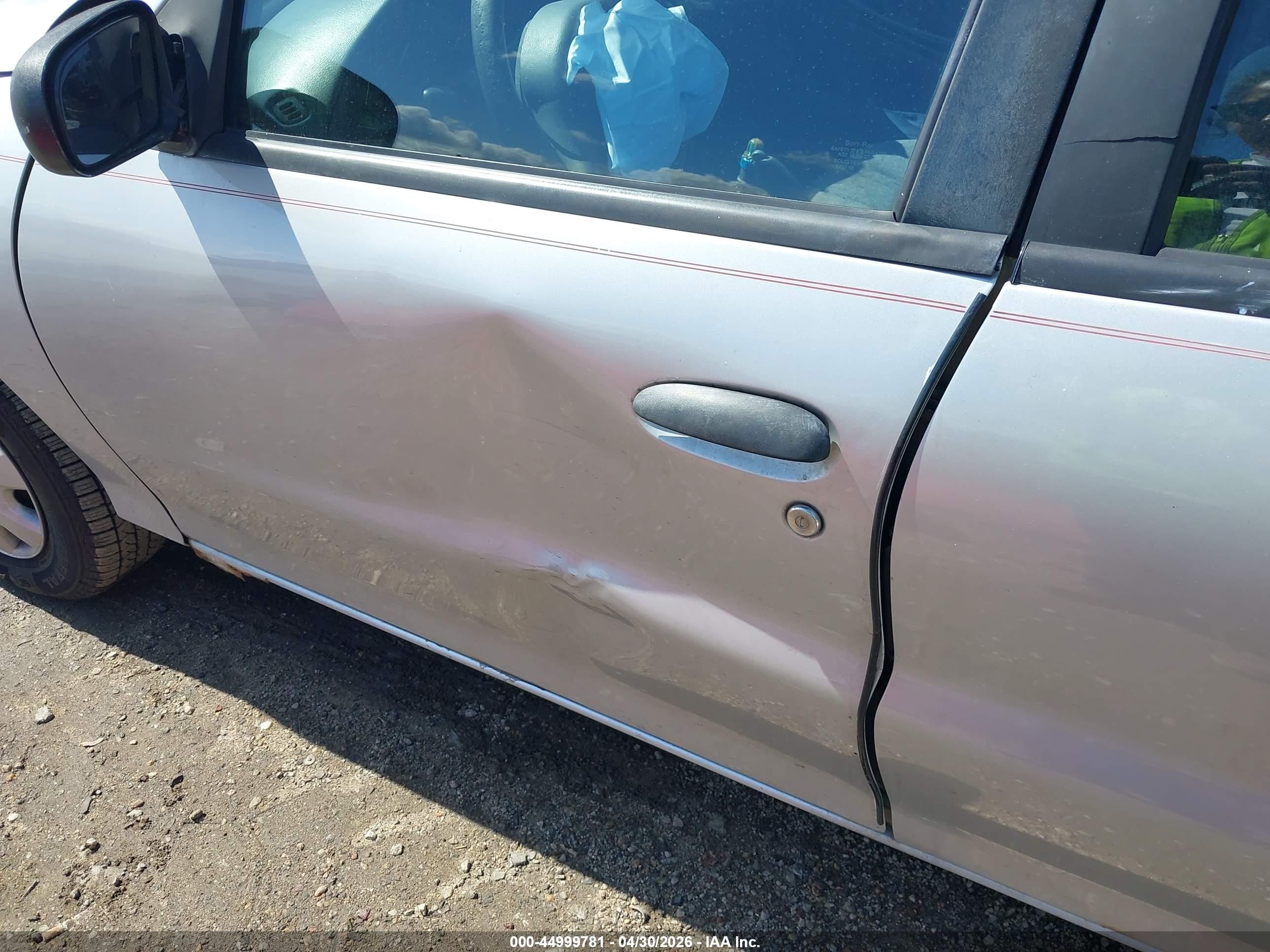 2003 Chevrolet Cavalier   Серебряный vin: 1G1JC52F837141509