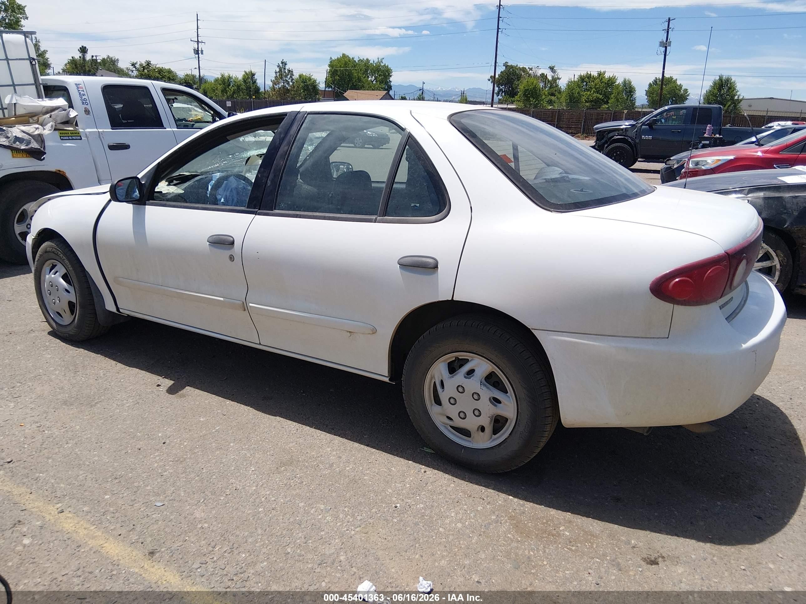 2004 Chevrolet Cavalier   White vin: 1G1JC52F847123559