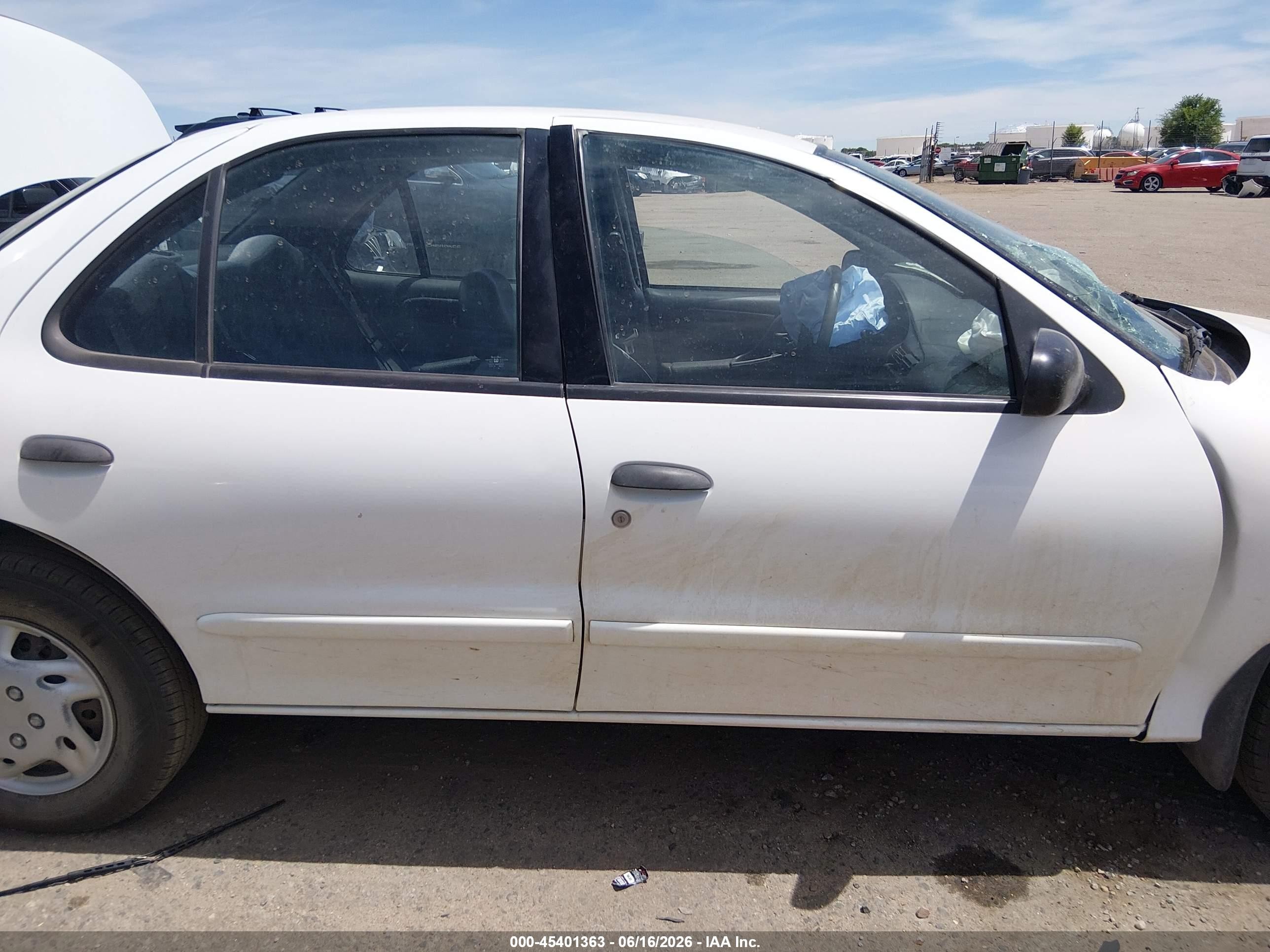 2004 Chevrolet Cavalier   White vin: 1G1JC52F847123559