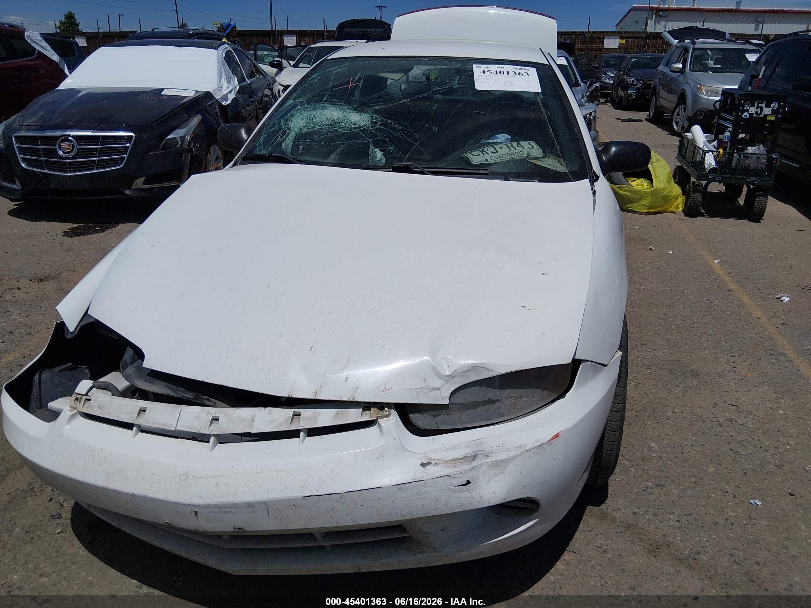 2004 Chevrolet Cavalier   White vin: 1G1JC52F847123559