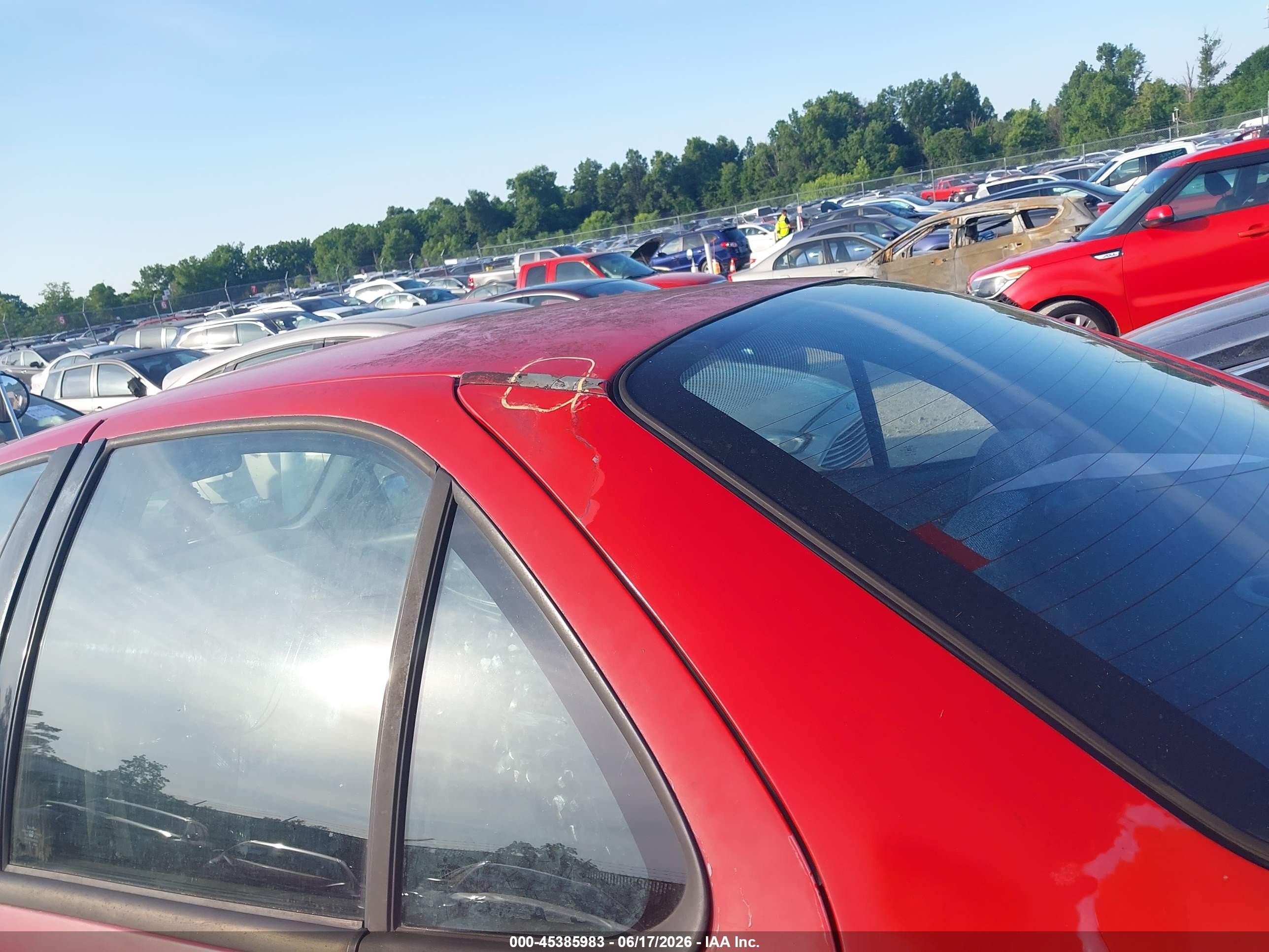 2004 Chevrolet Cavalier   Red vin: 1G1JC52F847365803
