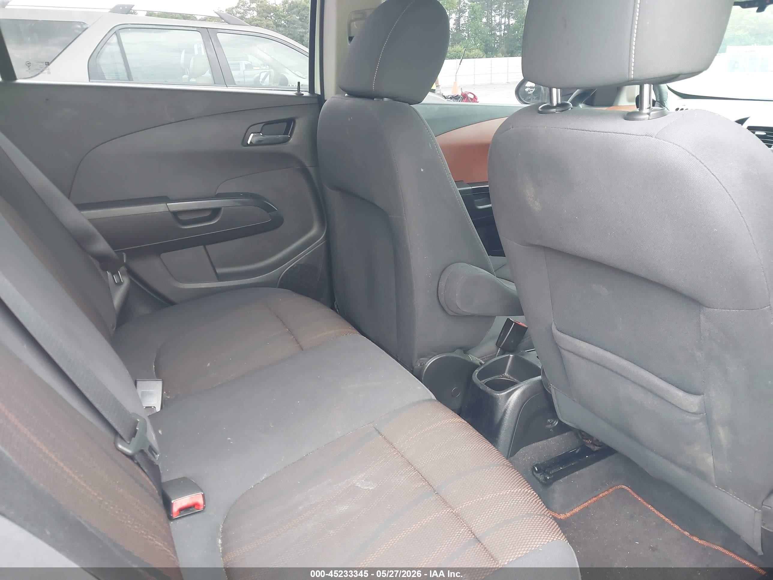 2014 Chevrolet Sonic Lt Auto White vin: 1G1JC5SB0E4154482