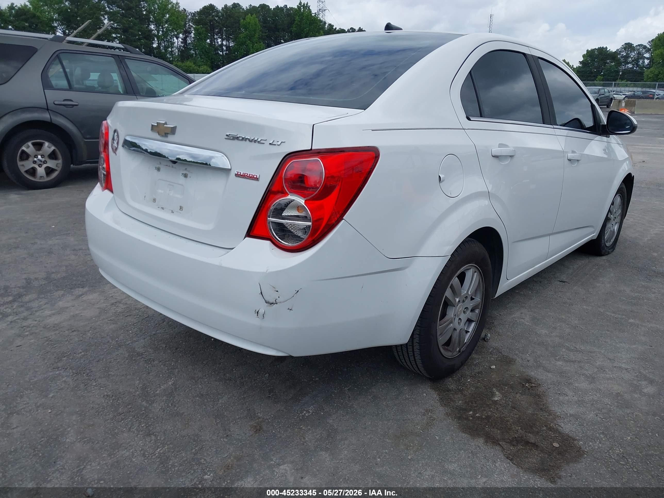 2014 Chevrolet Sonic Lt Auto White vin: 1G1JC5SB0E4154482