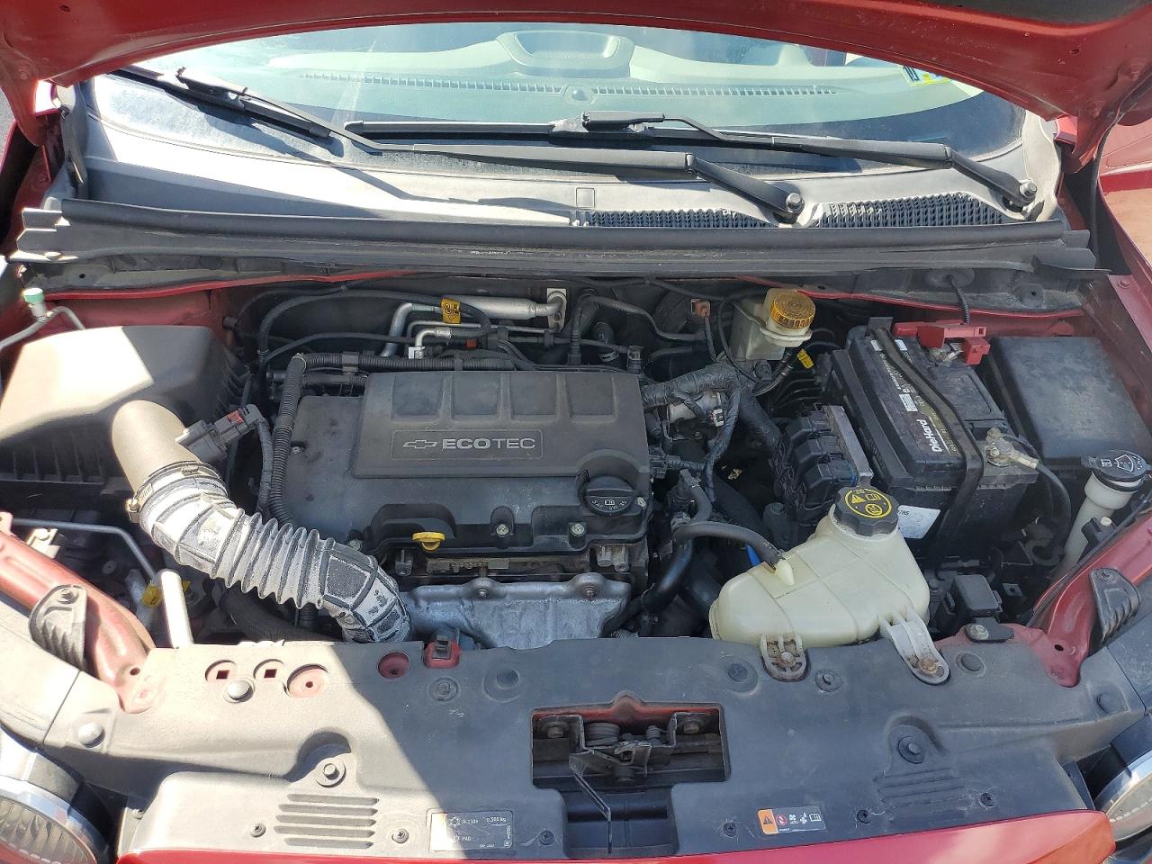 2012 Chev Sonic Burgundy vin: 1G1JC5SB1C4187472