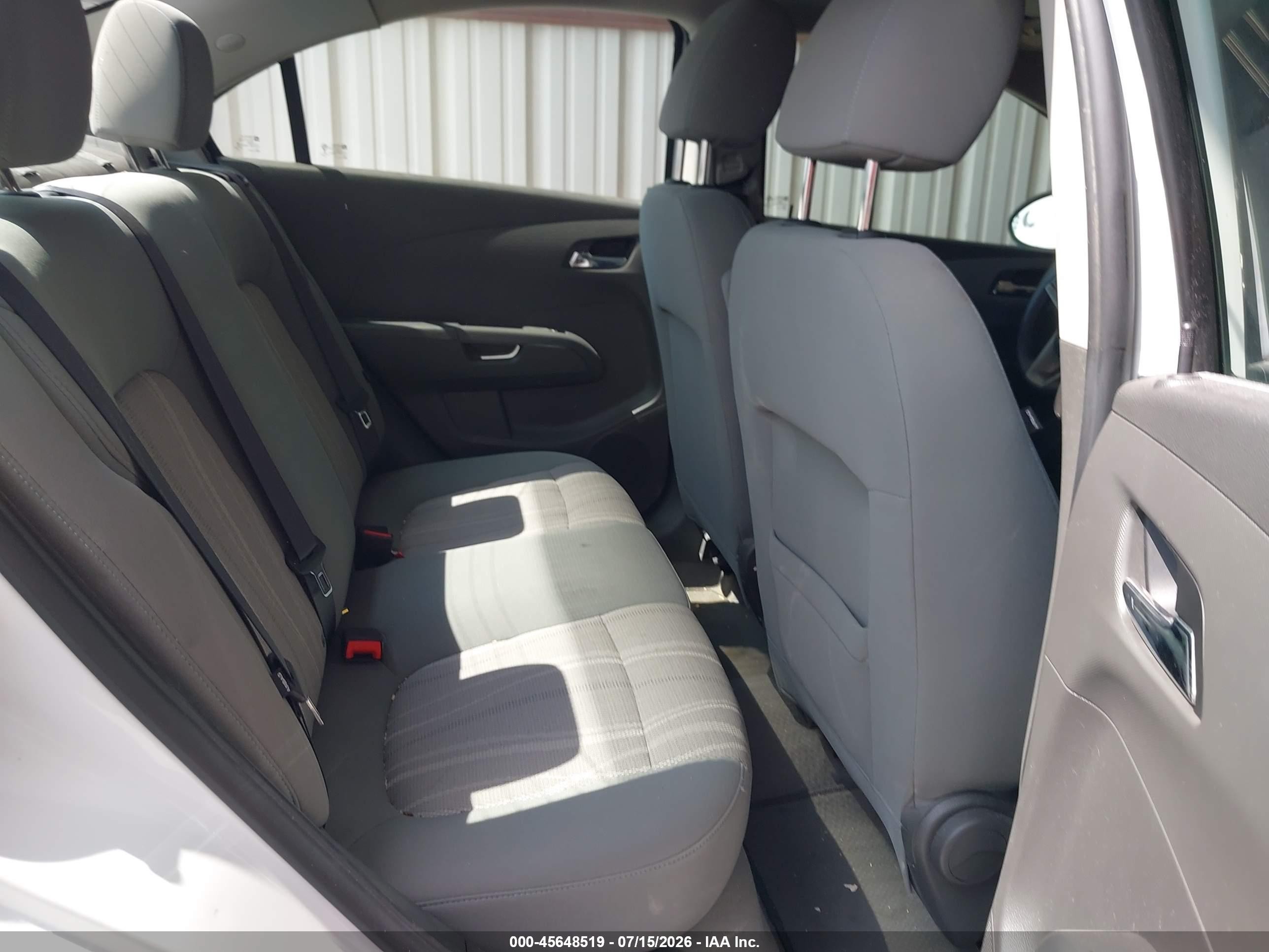 2013 Chevrolet Sonic Lt Auto Silver vin: 1G1JC5SB2D4200036