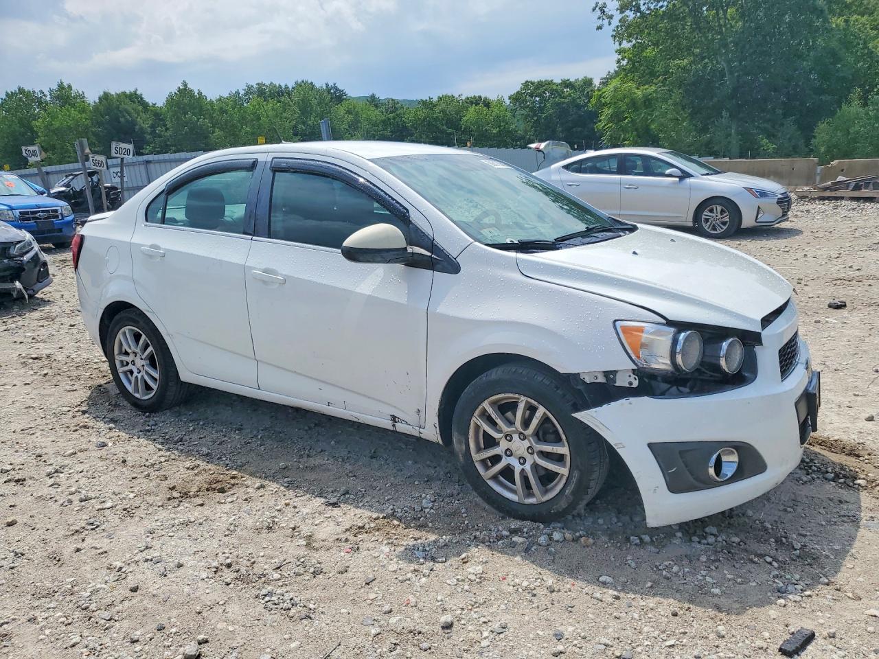 2014 Chevrolet Sonic Lt White vin: 1G1JC5SG0E4131537