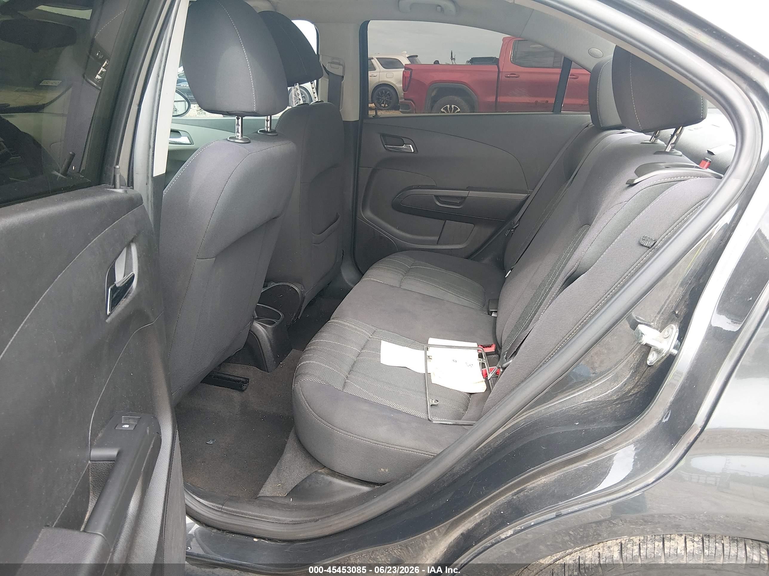 2015 Chevrolet Sonic Lt Auto Gray vin: 1G1JC5SG2F4194415