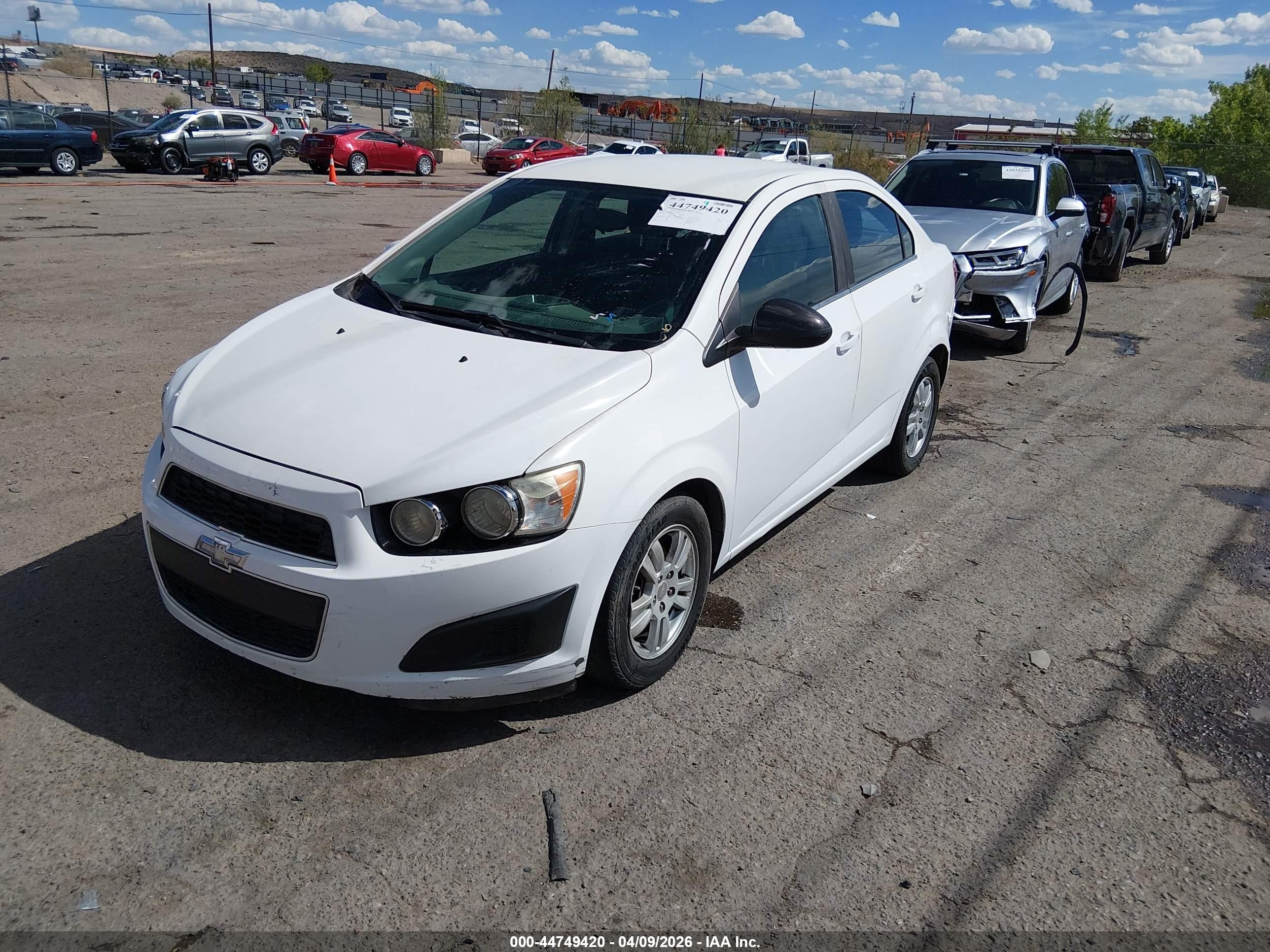 2015 Chevrolet Sonic Lt Auto White vin: 1G1JC5SG3F4201386