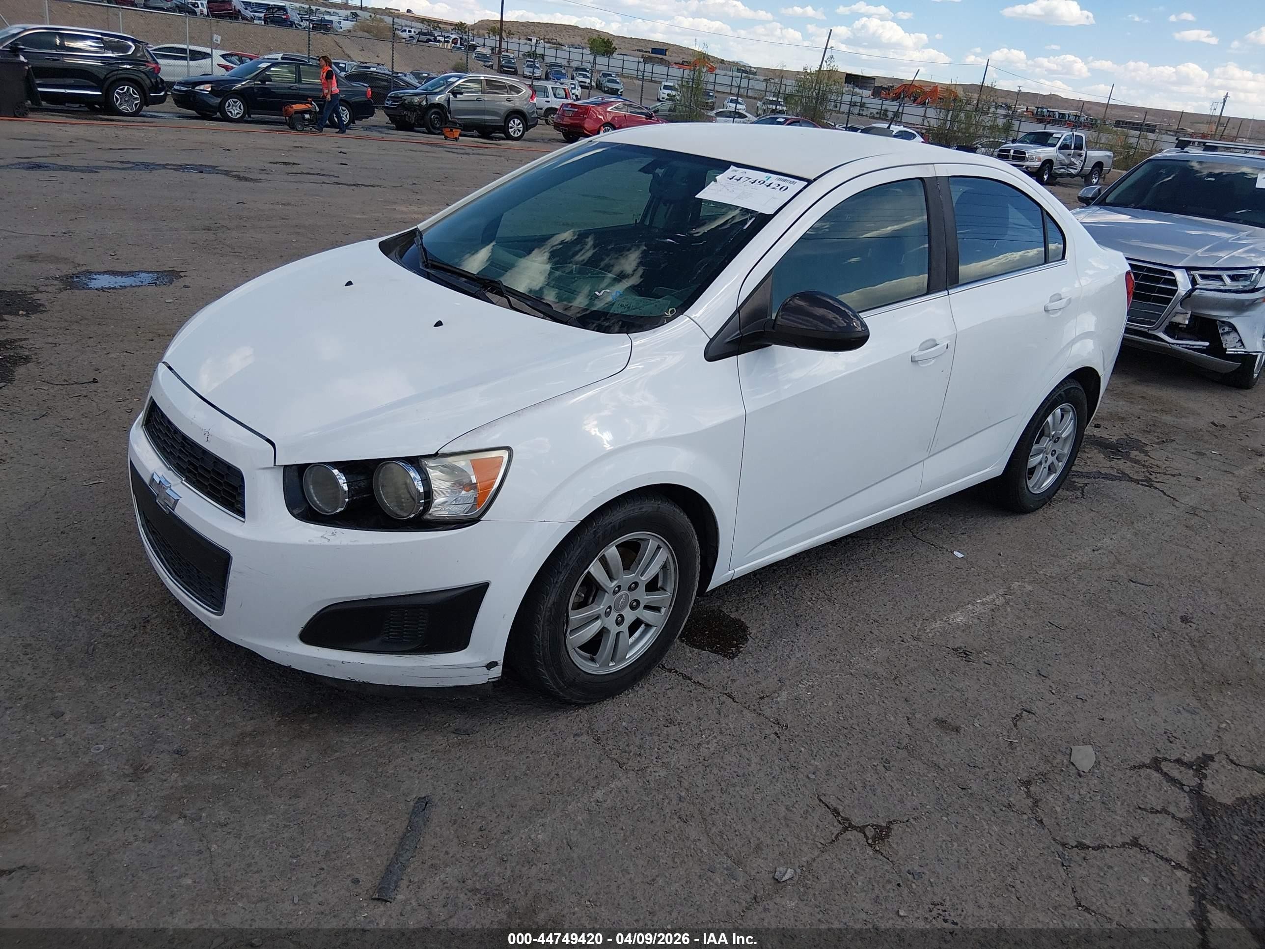 2015 Chevrolet Sonic Lt Auto White vin: 1G1JC5SG3F4201386