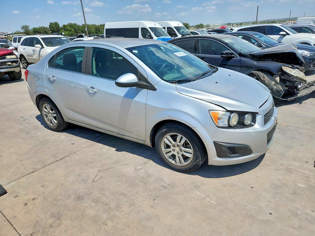 2015 Chevrolet Sonic Lt Серебряный vin: 1G1JC5SG5F4205004
