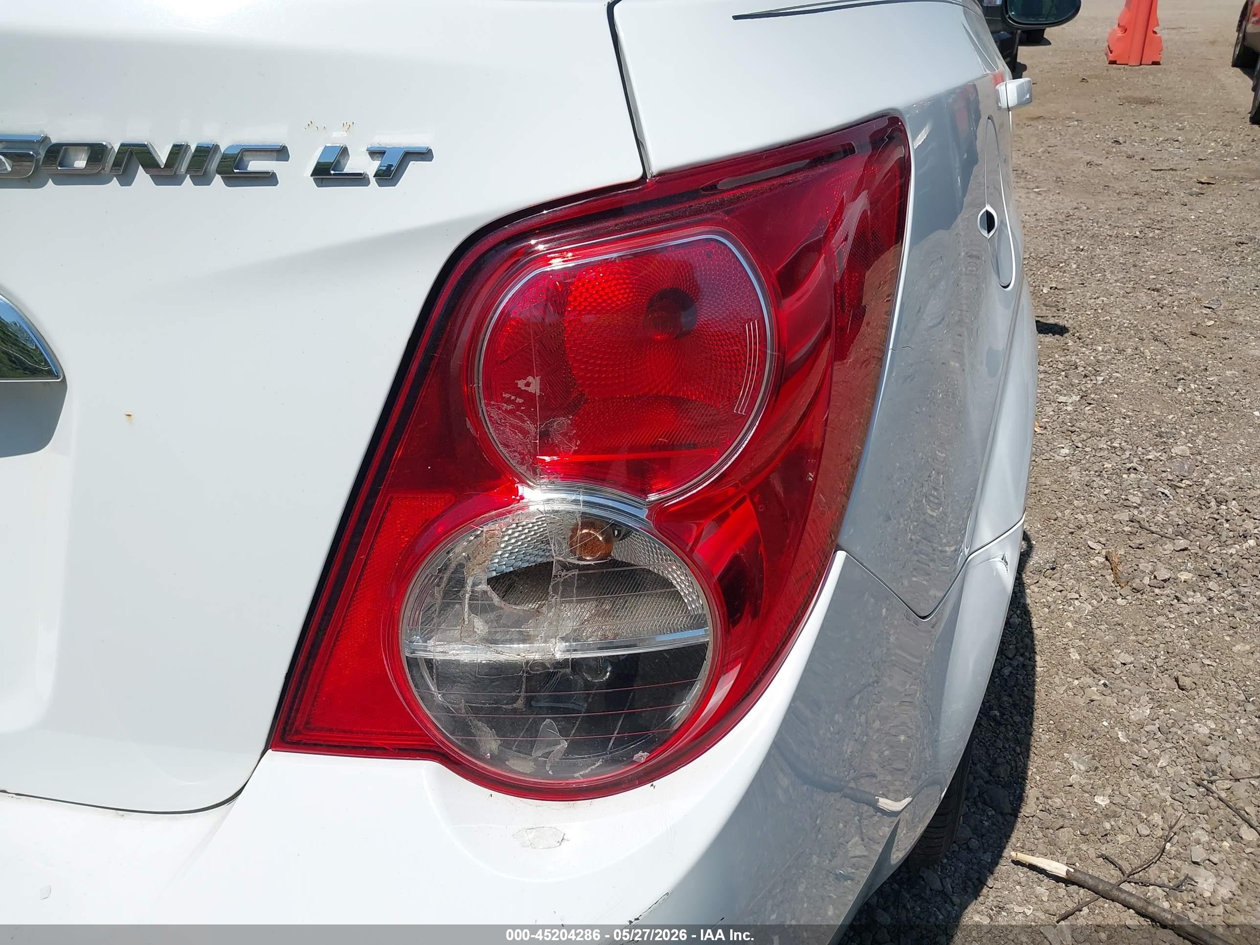 2013 Chevrolet Sonic Lt Auto White vin: 1G1JC5SG7D4207706