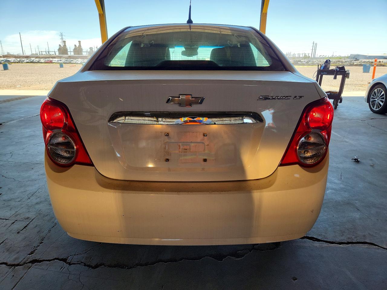 2013 Chev Sonic White vin: 1G1JC5SG9D4165491